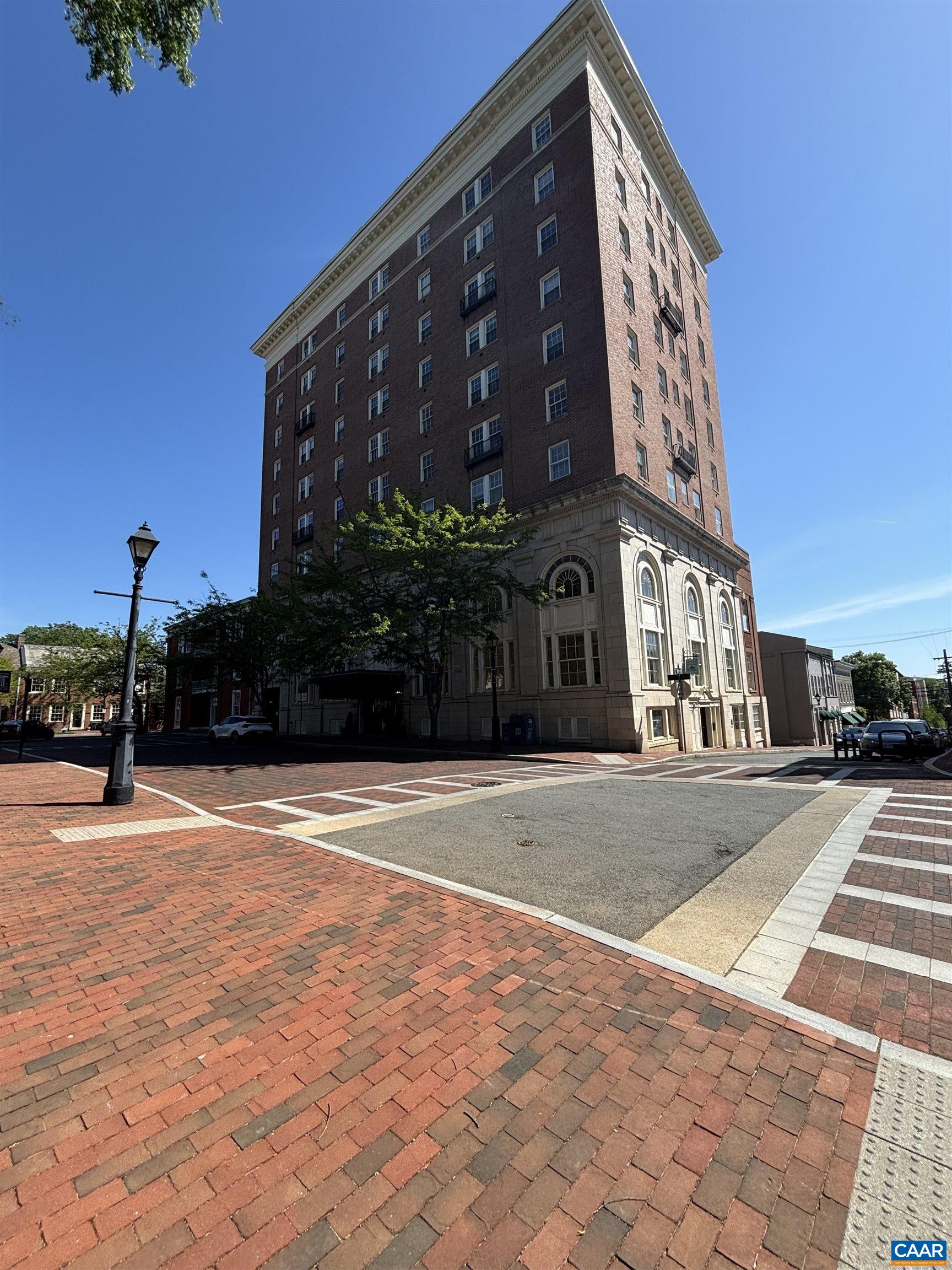 500 COURT SQ Unit: 602