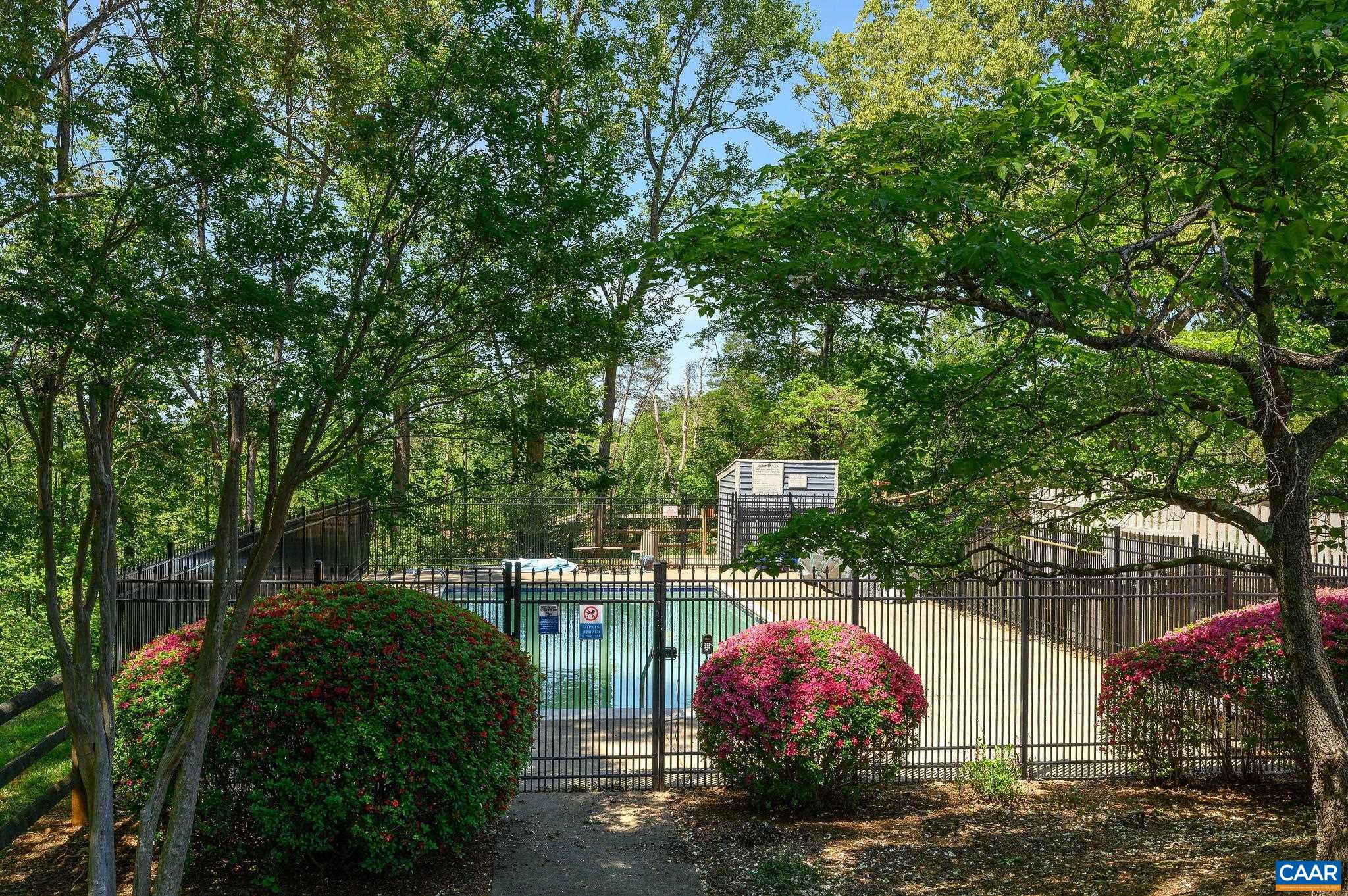 338 SOUTH PANTOPS DR