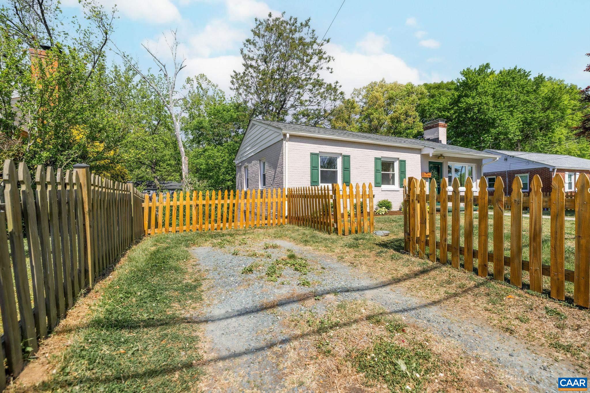 1007 HOLMES AVE