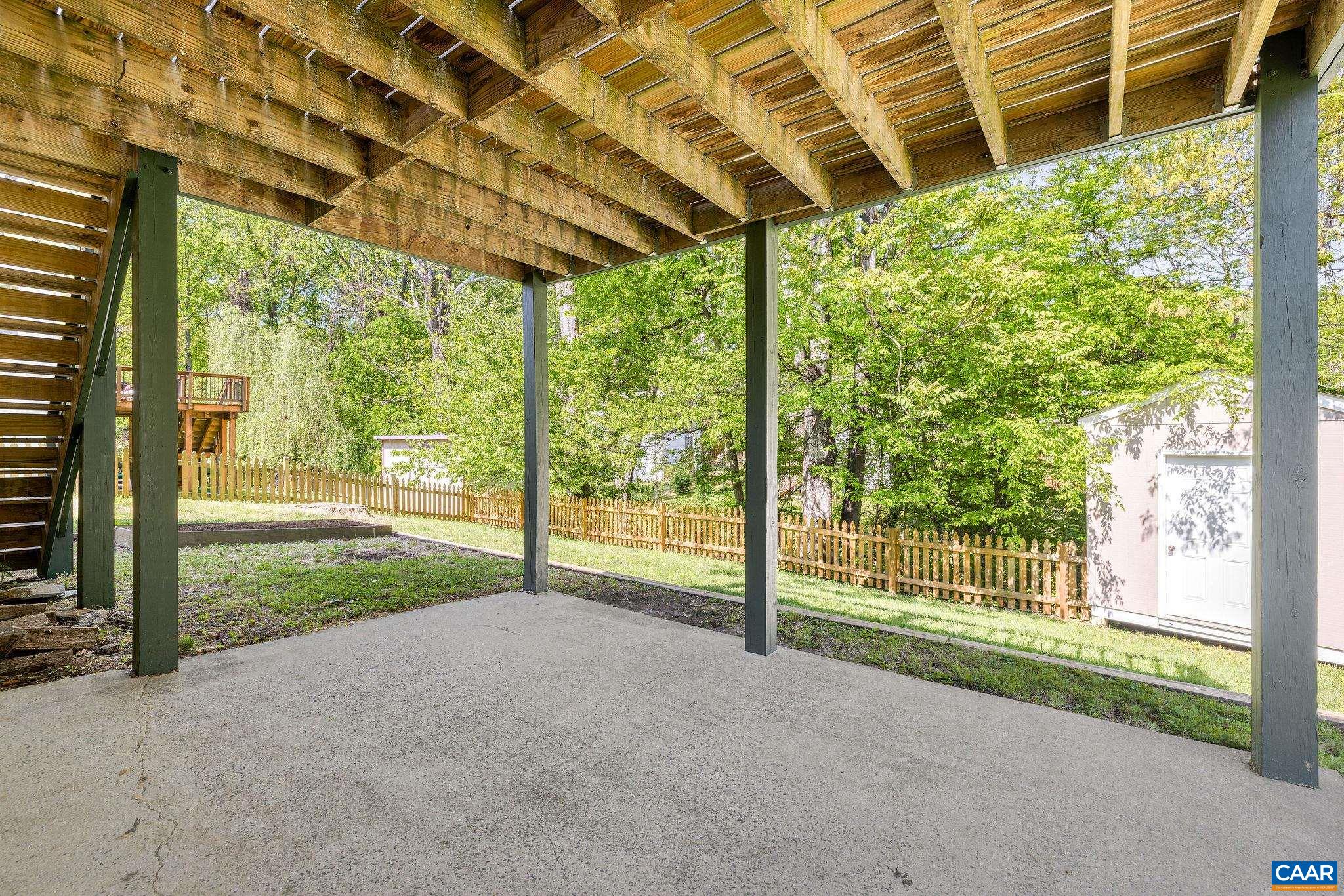 1007 HOLMES AVE