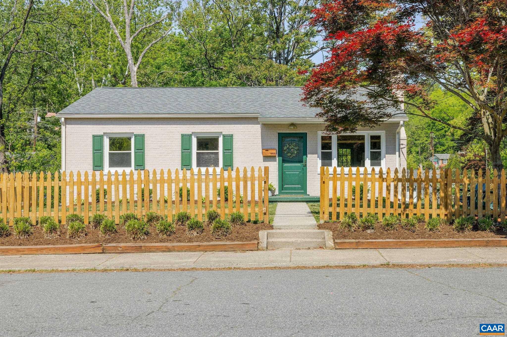 1007 HOLMES AVE
