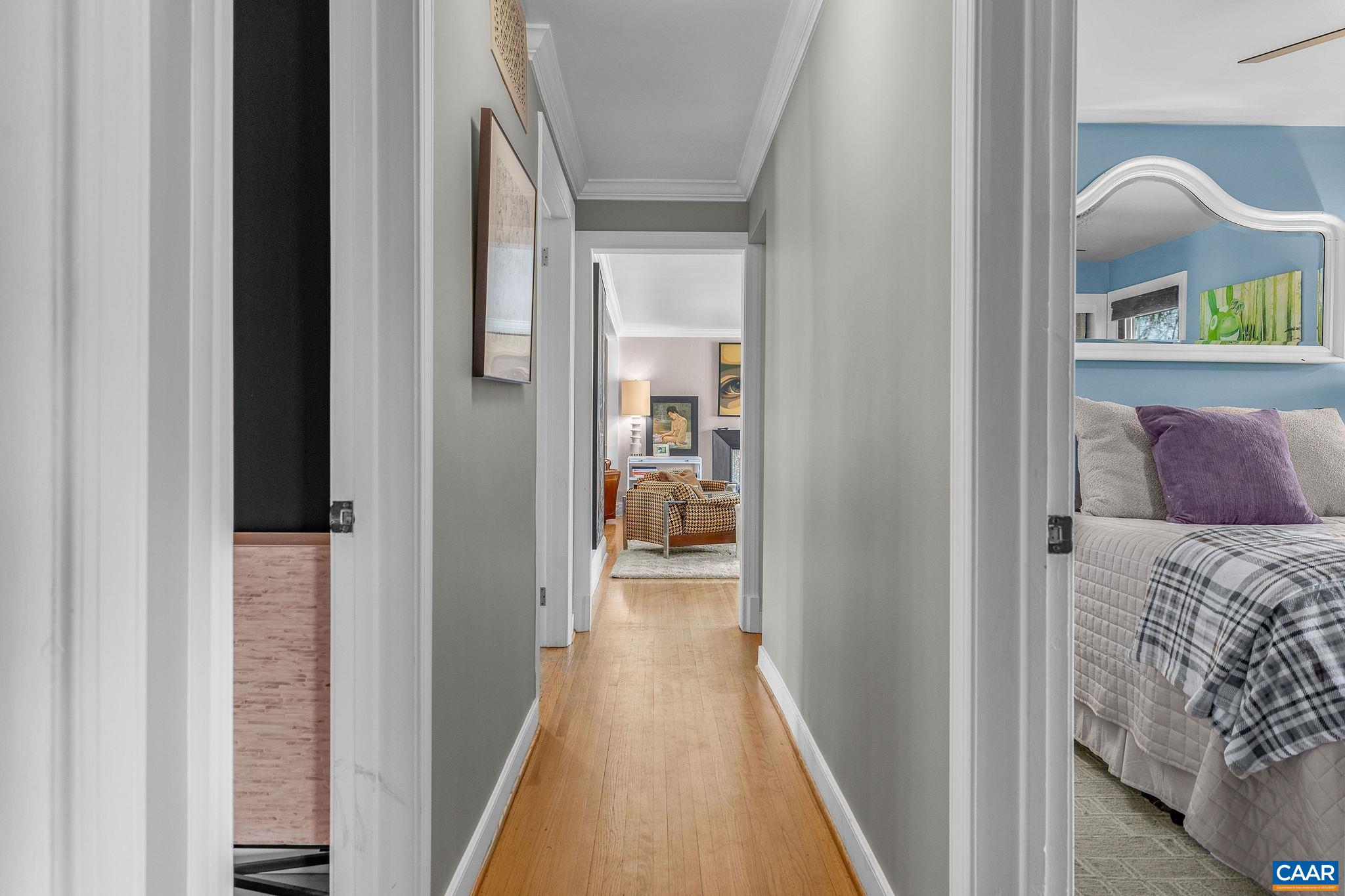1302 LESTER DR