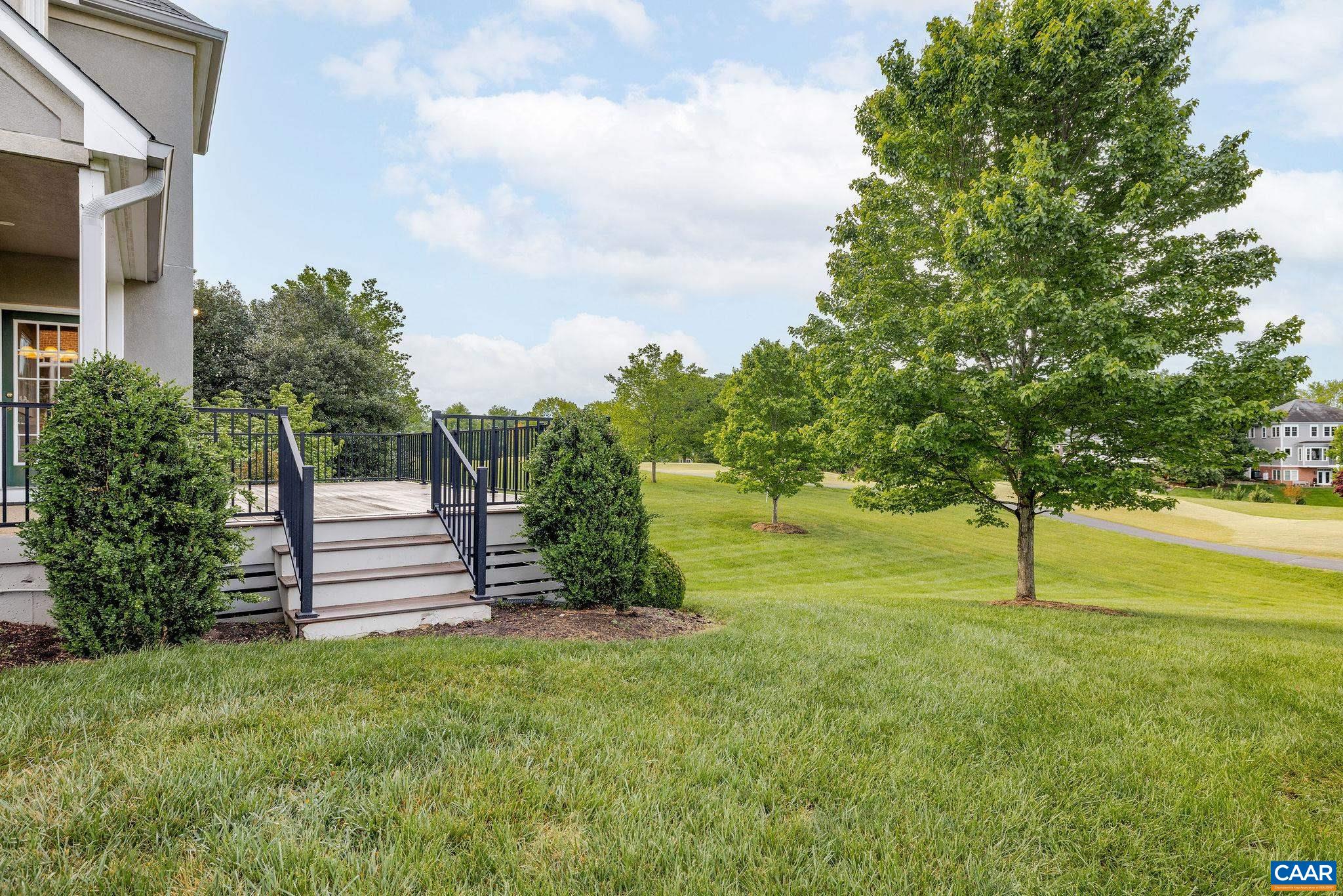 3243 DARBY RD