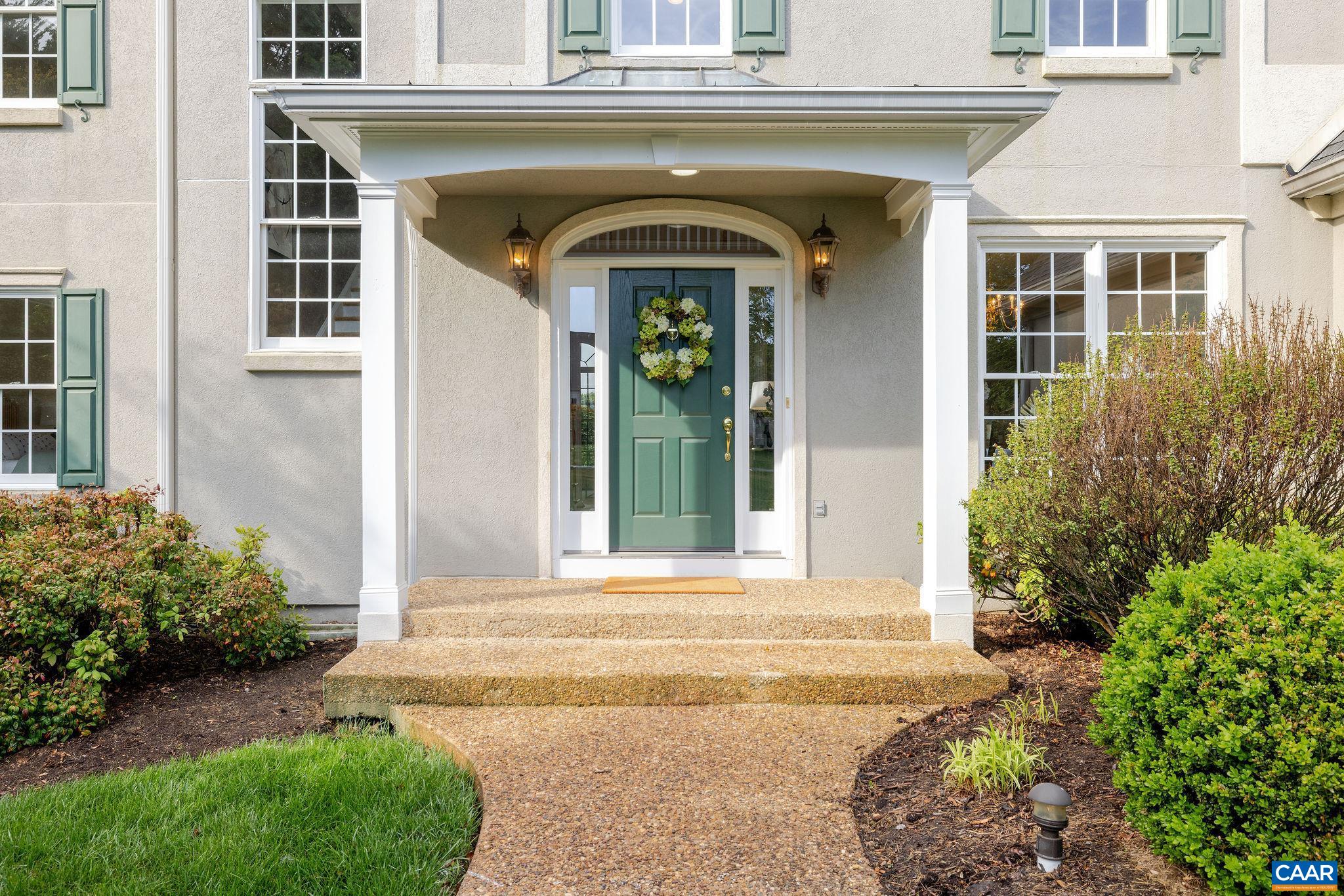 3243 DARBY RD