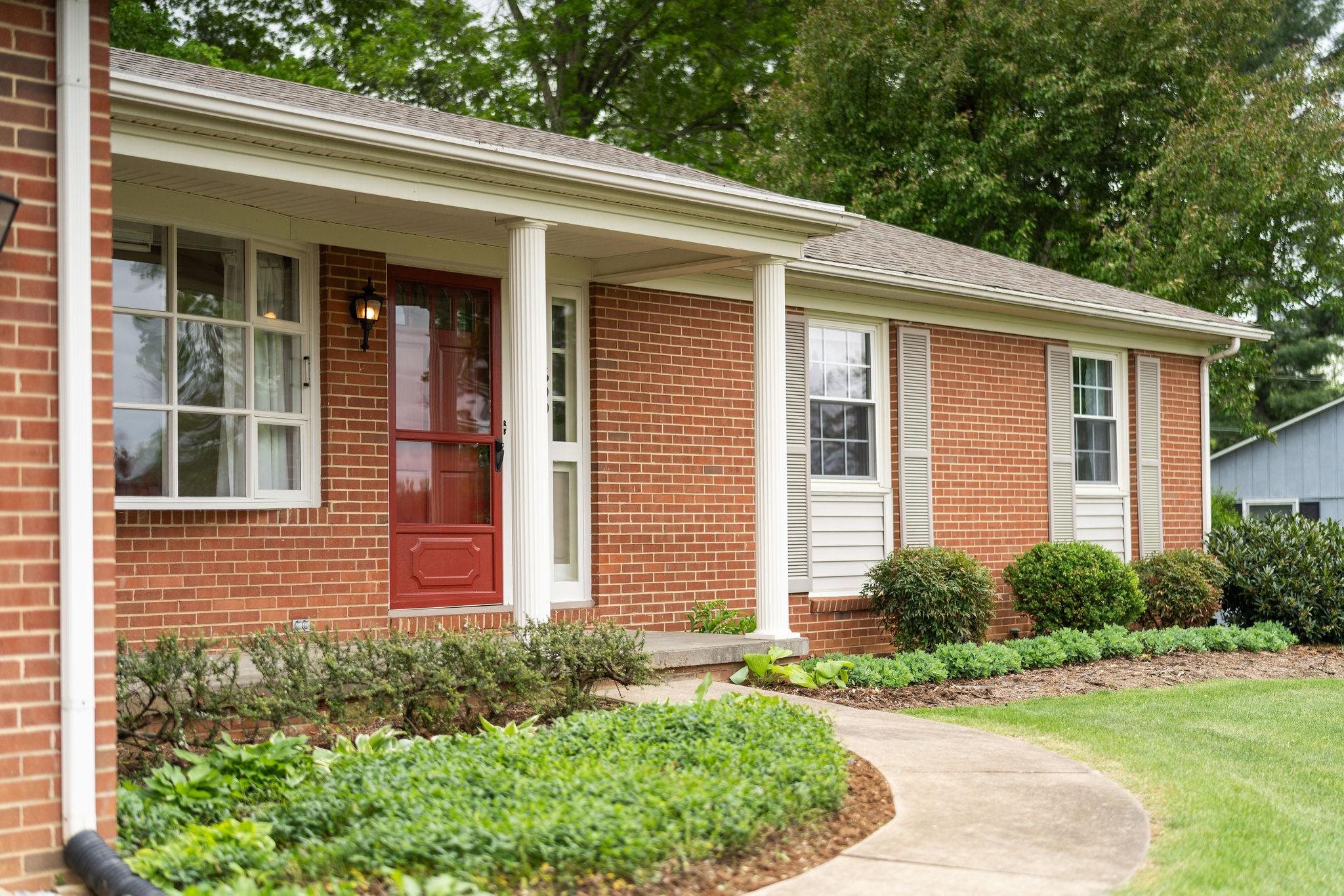 609 SUMTER RD
