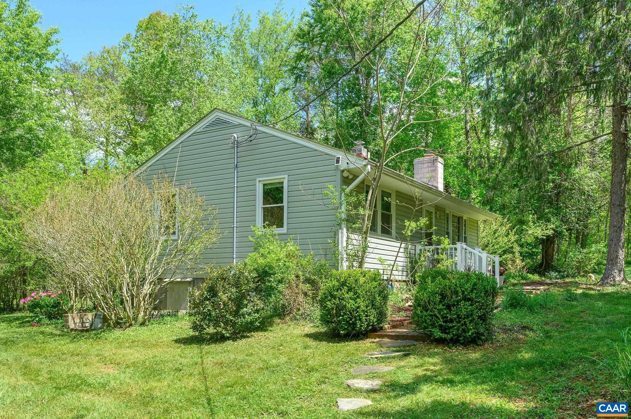 6554 ESMONT RD