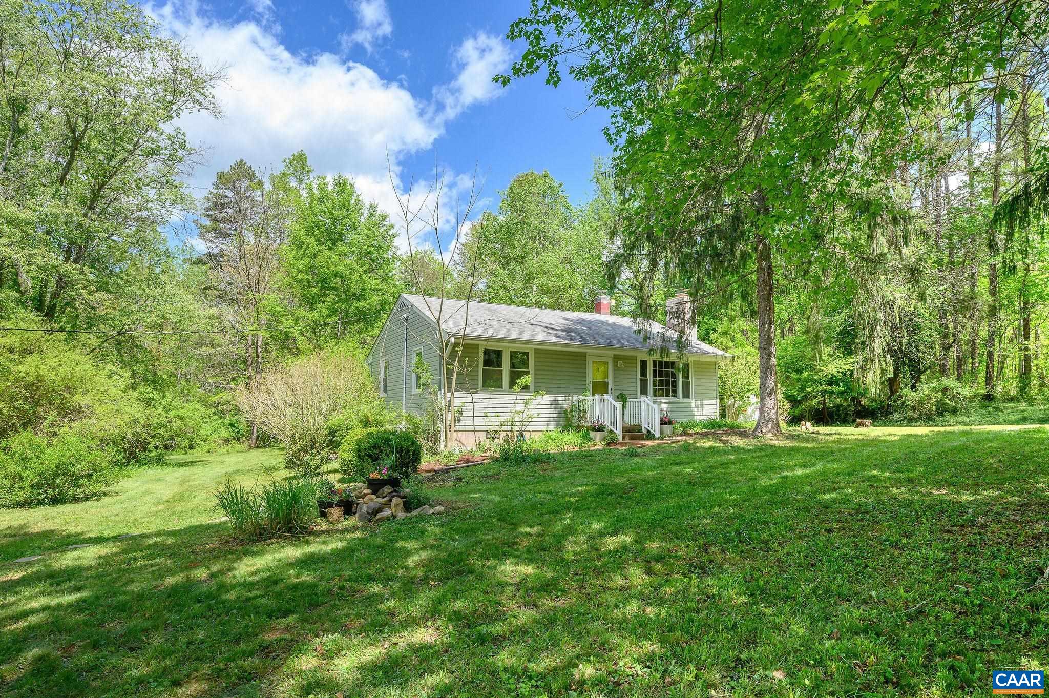 6554 ESMONT RD