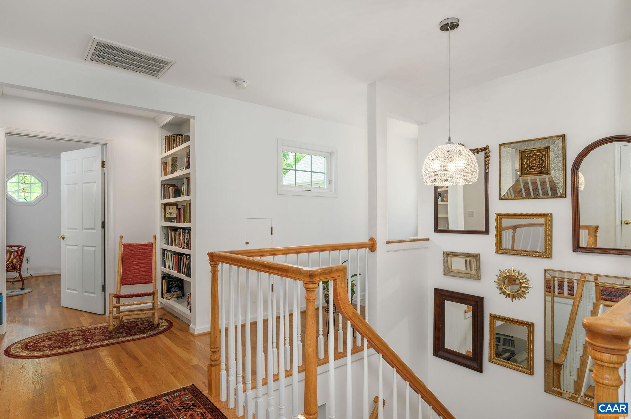 162 BURNET ST