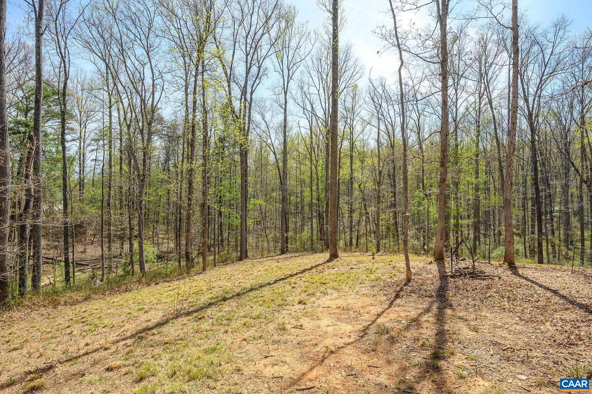 266 SWIFT RUN RD