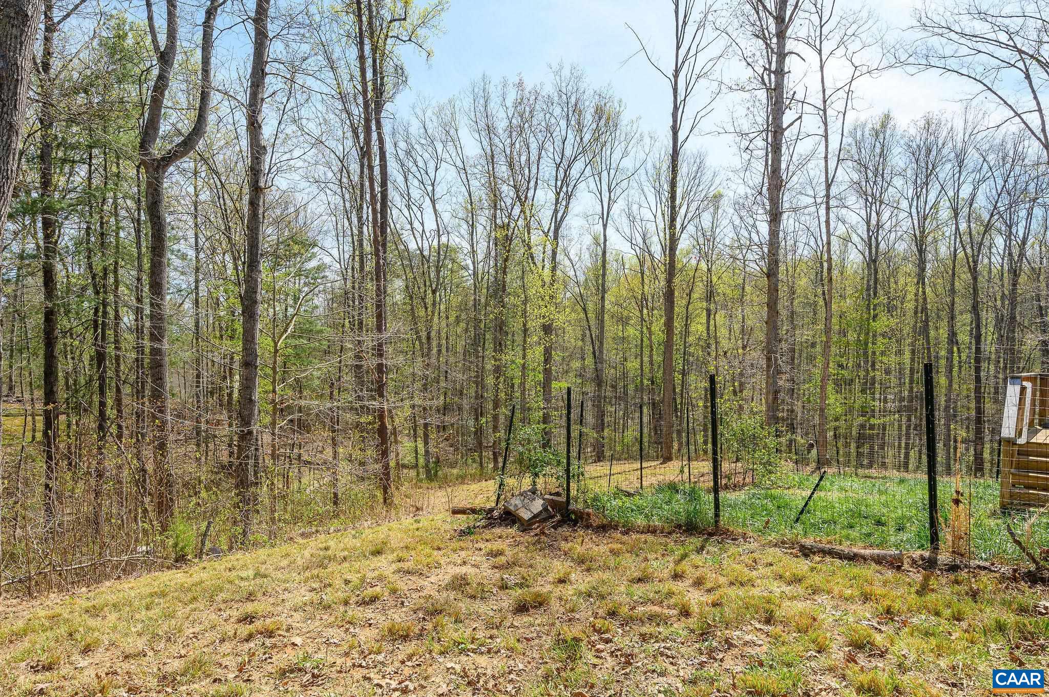 266 SWIFT RUN RD