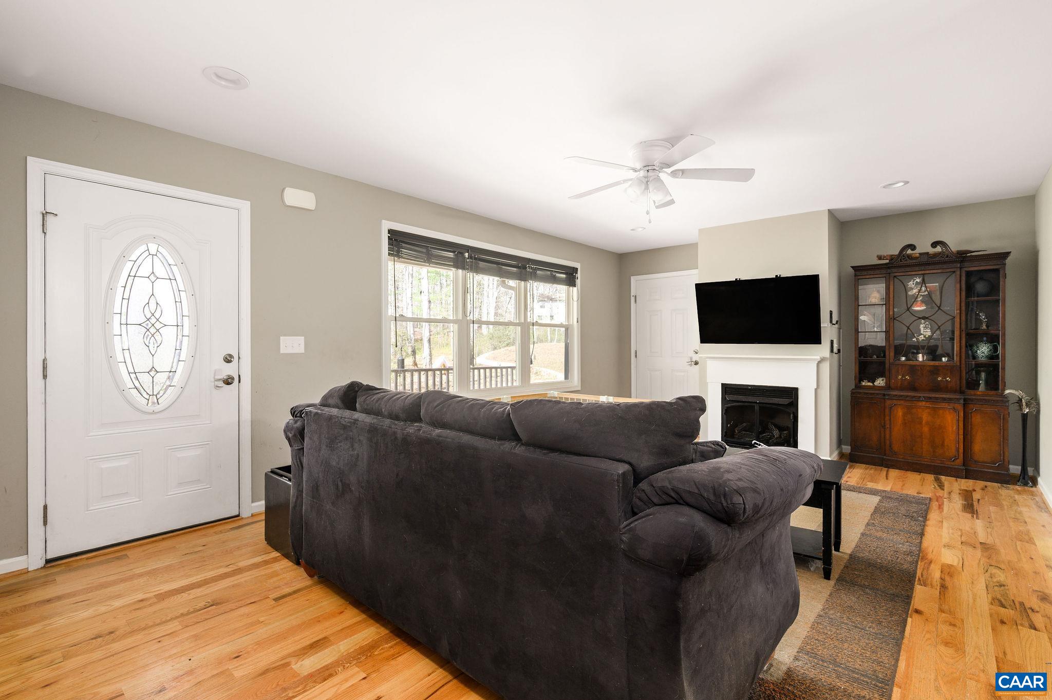 266 SWIFT RUN RD