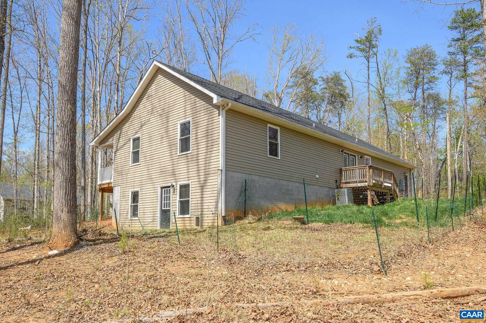 266 SWIFT RUN RD
