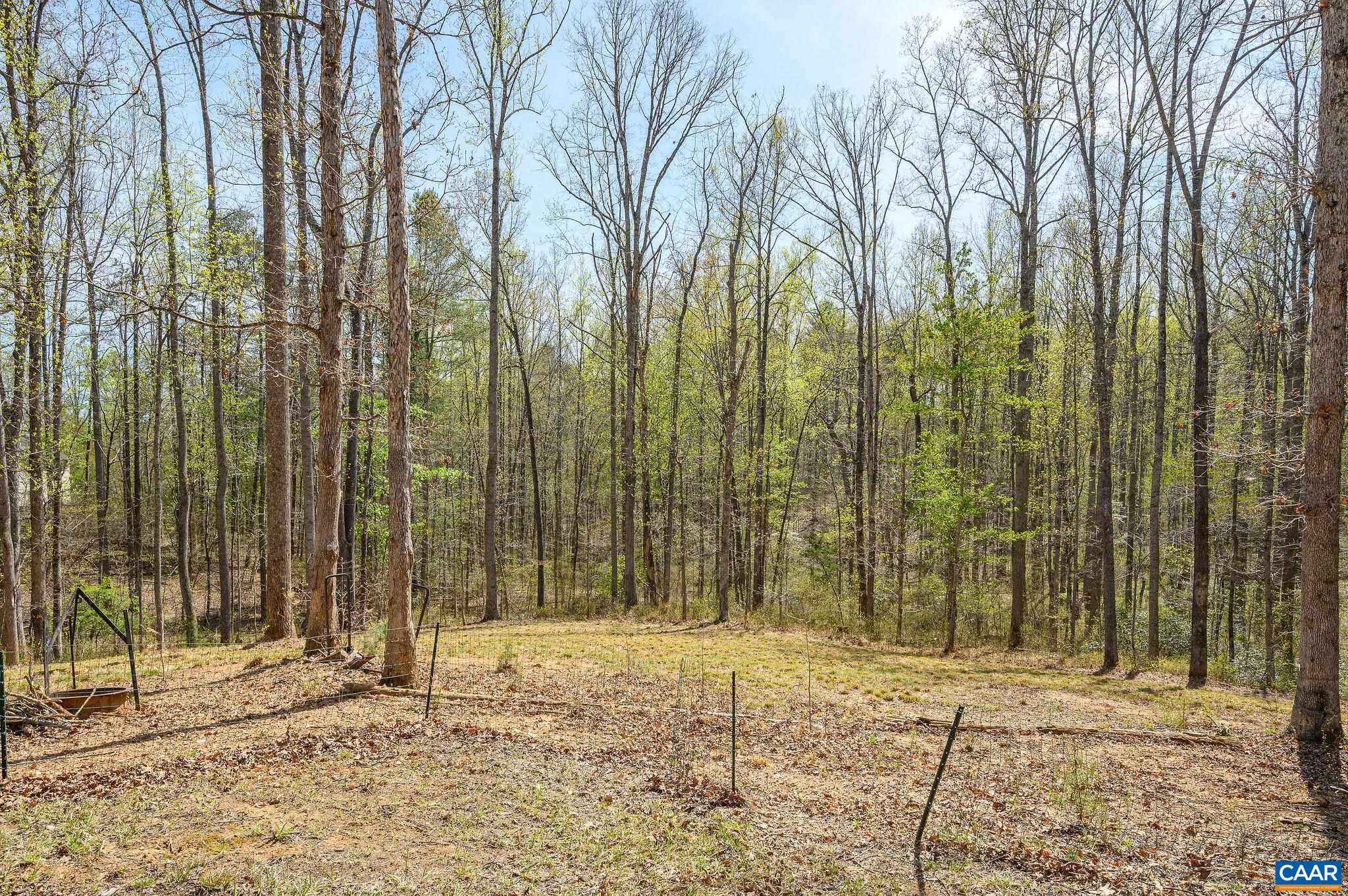 266 SWIFT RUN RD