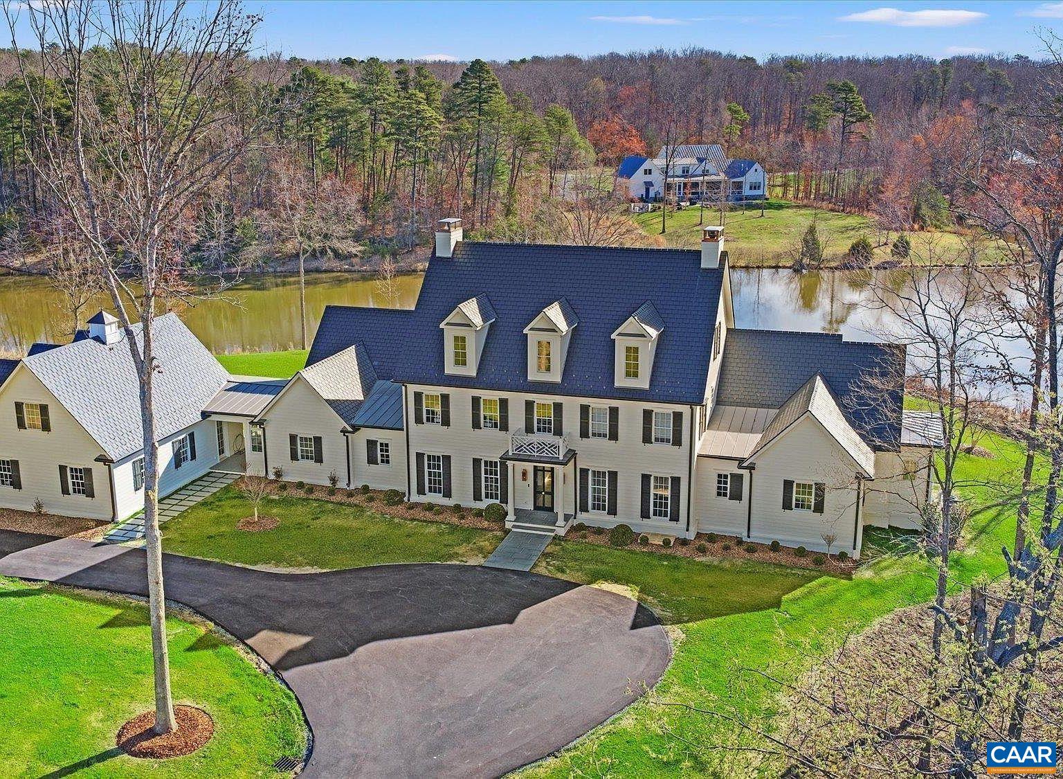 4018 FAIRWAY DR