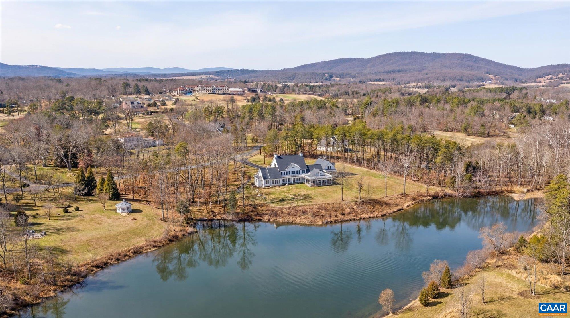 4018 FAIRWAY DR