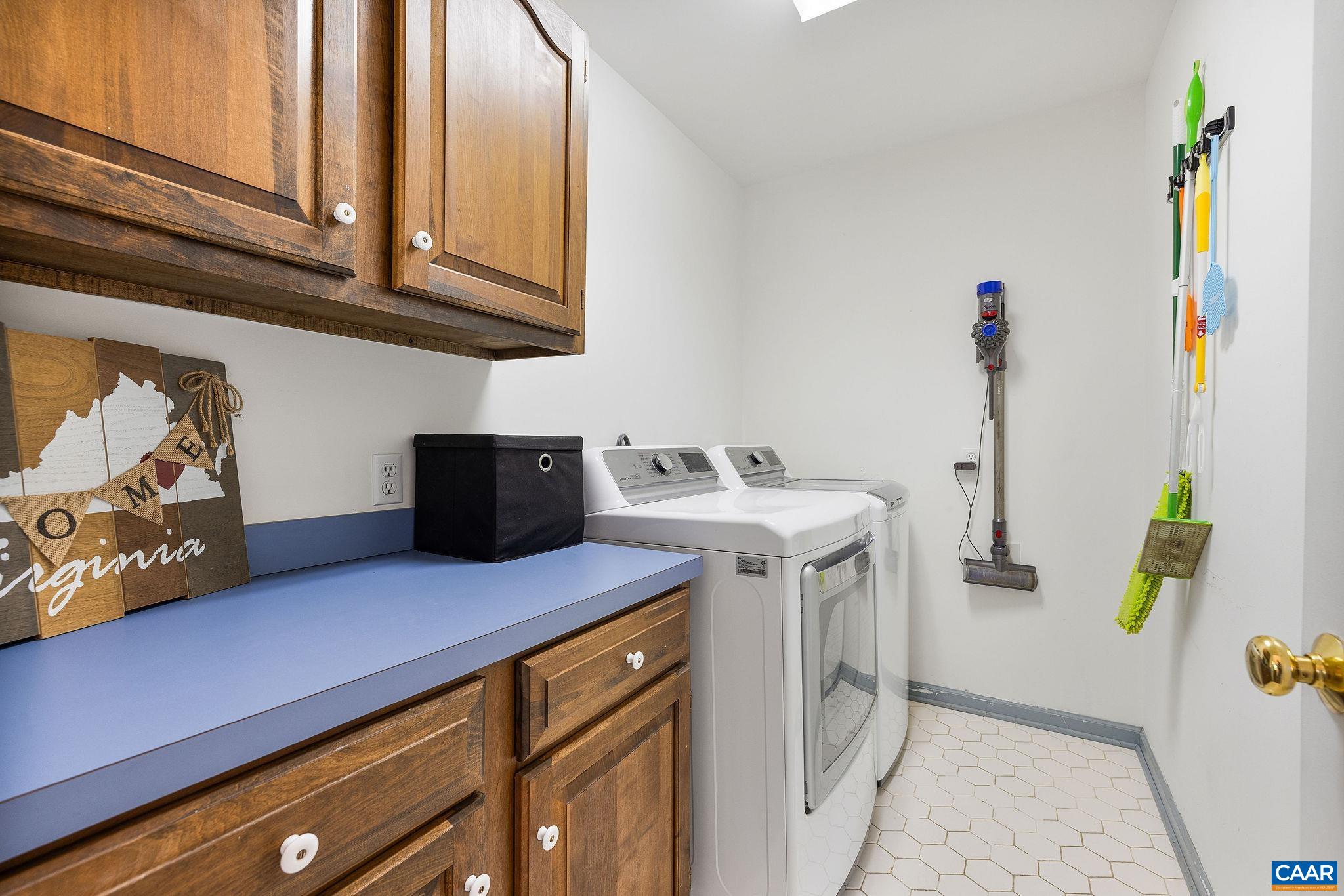 1500 PERTH CT
