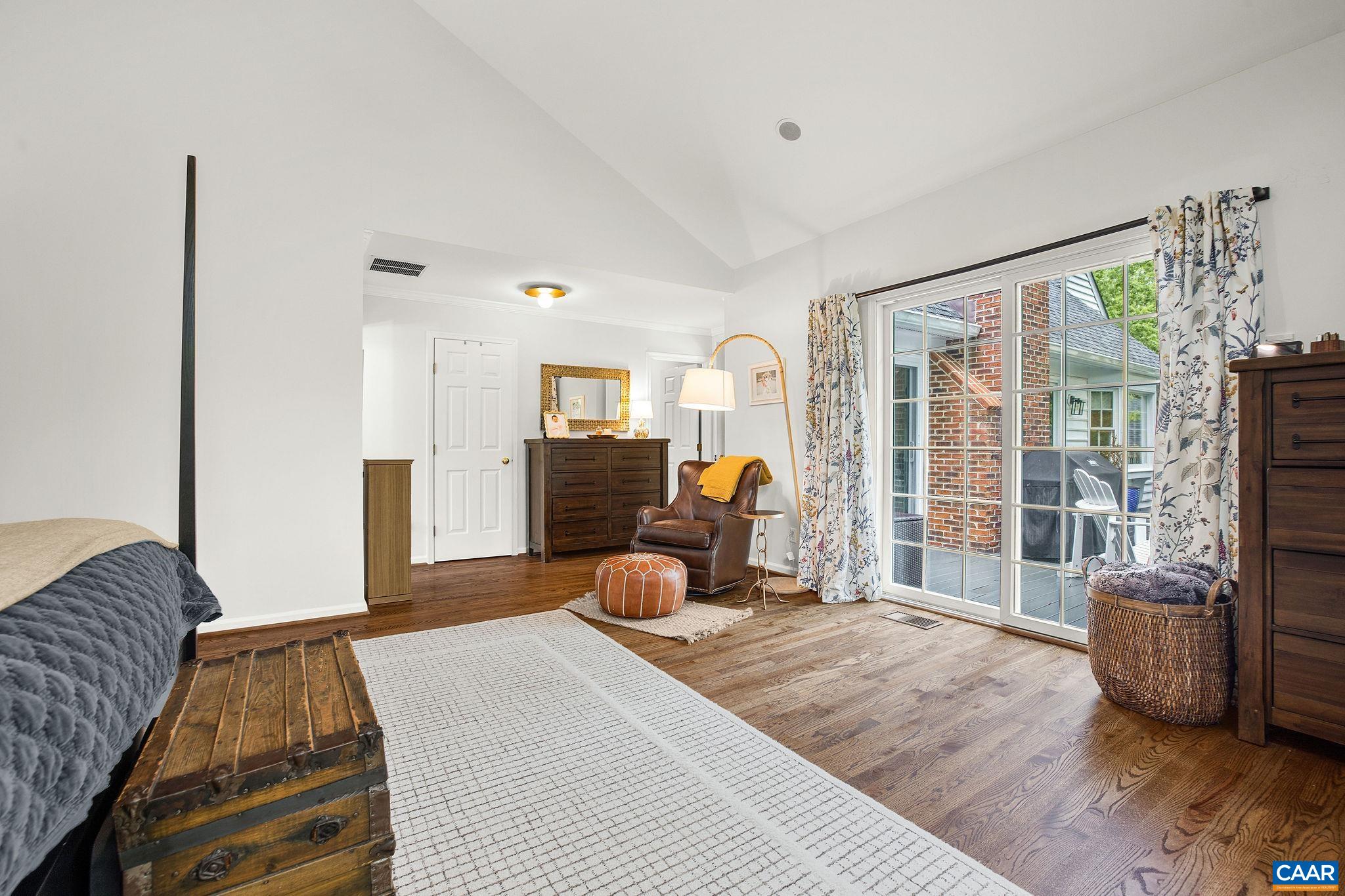 1500 PERTH CT