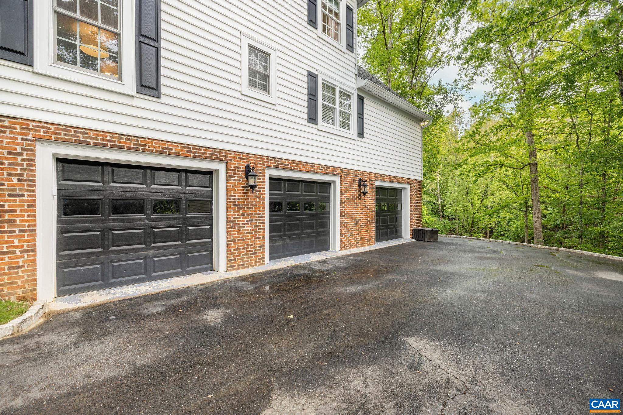 1500 PERTH CT