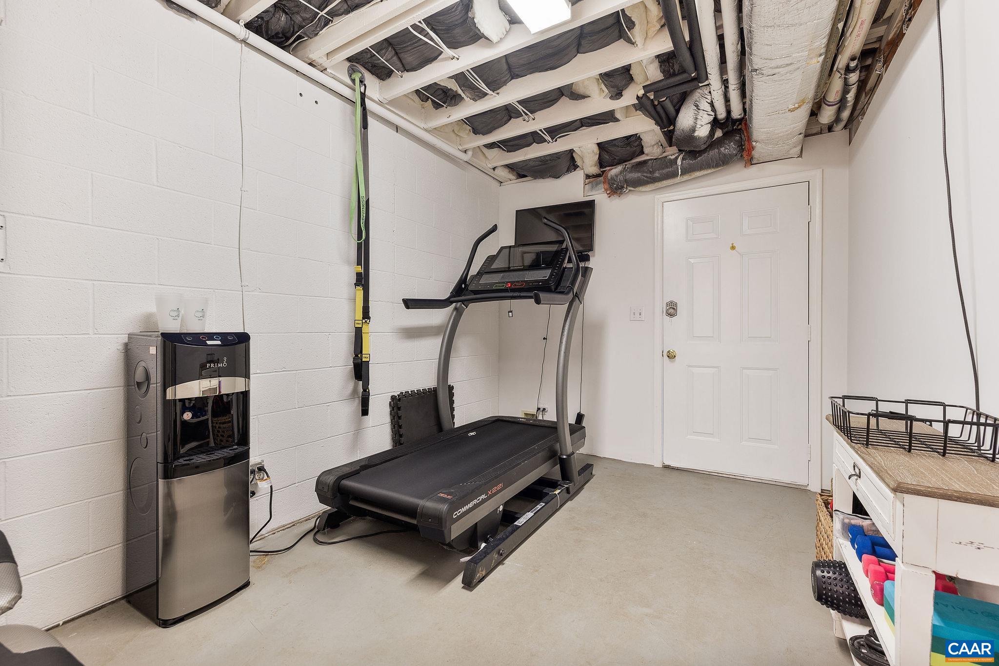 1500 PERTH CT