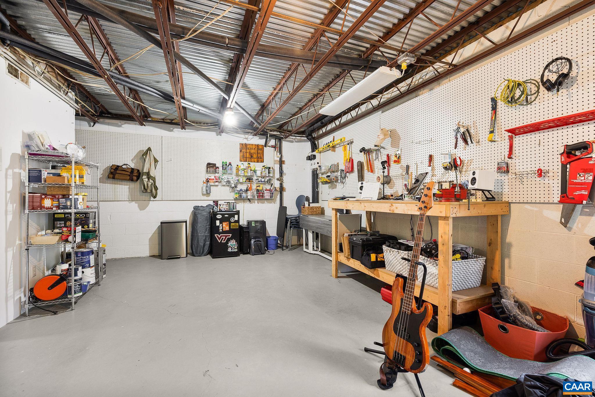 1500 PERTH CT