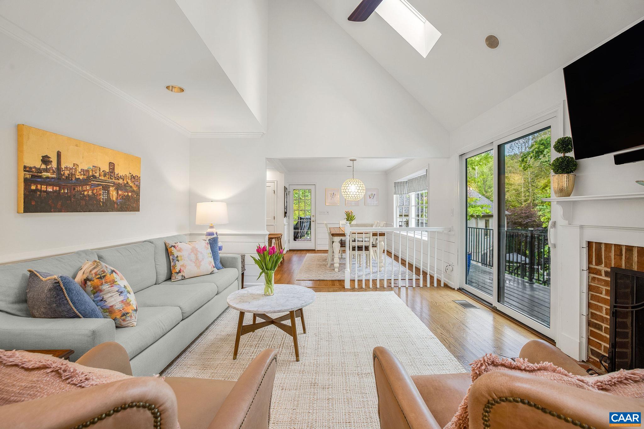 1500 PERTH CT