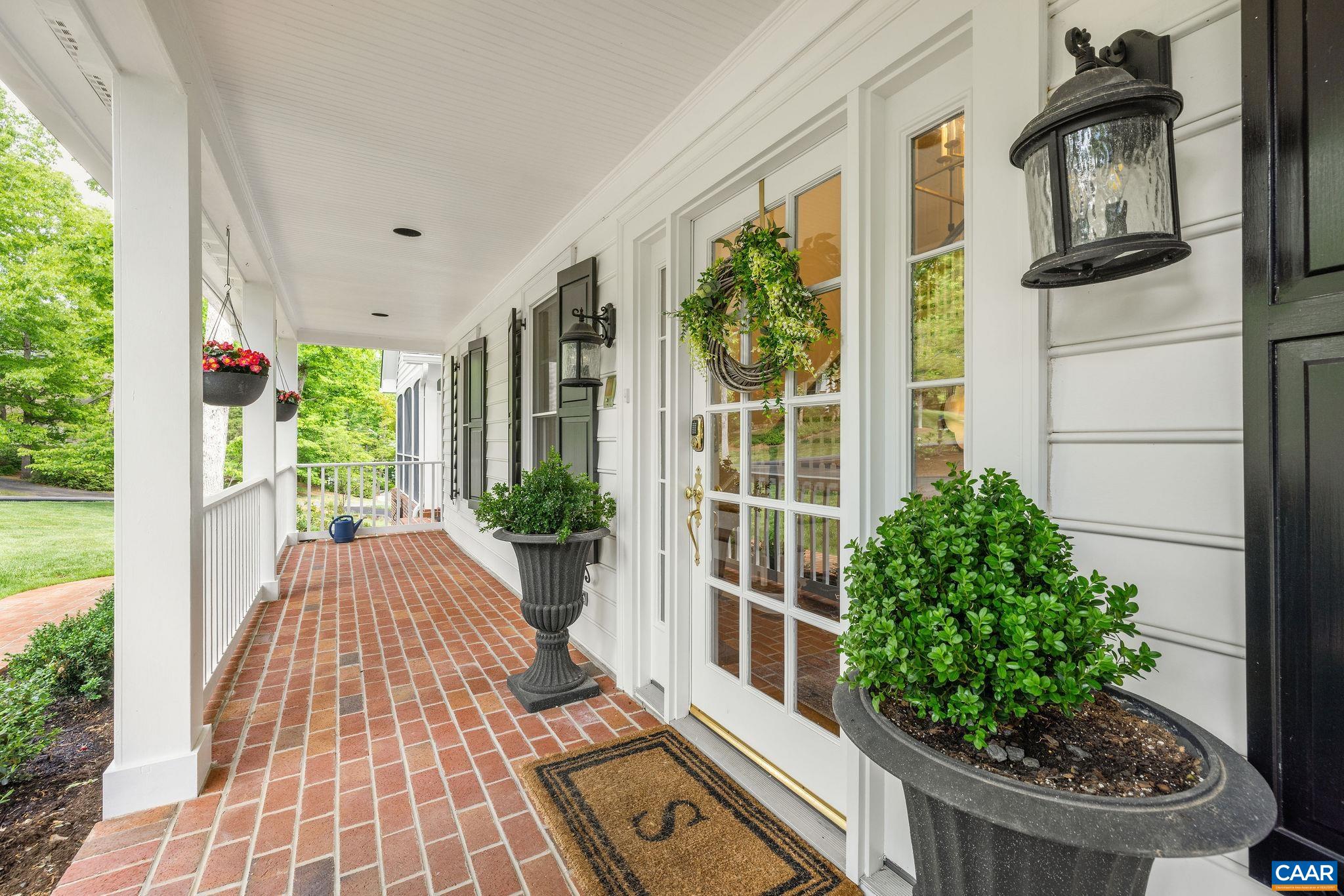 1500 PERTH CT