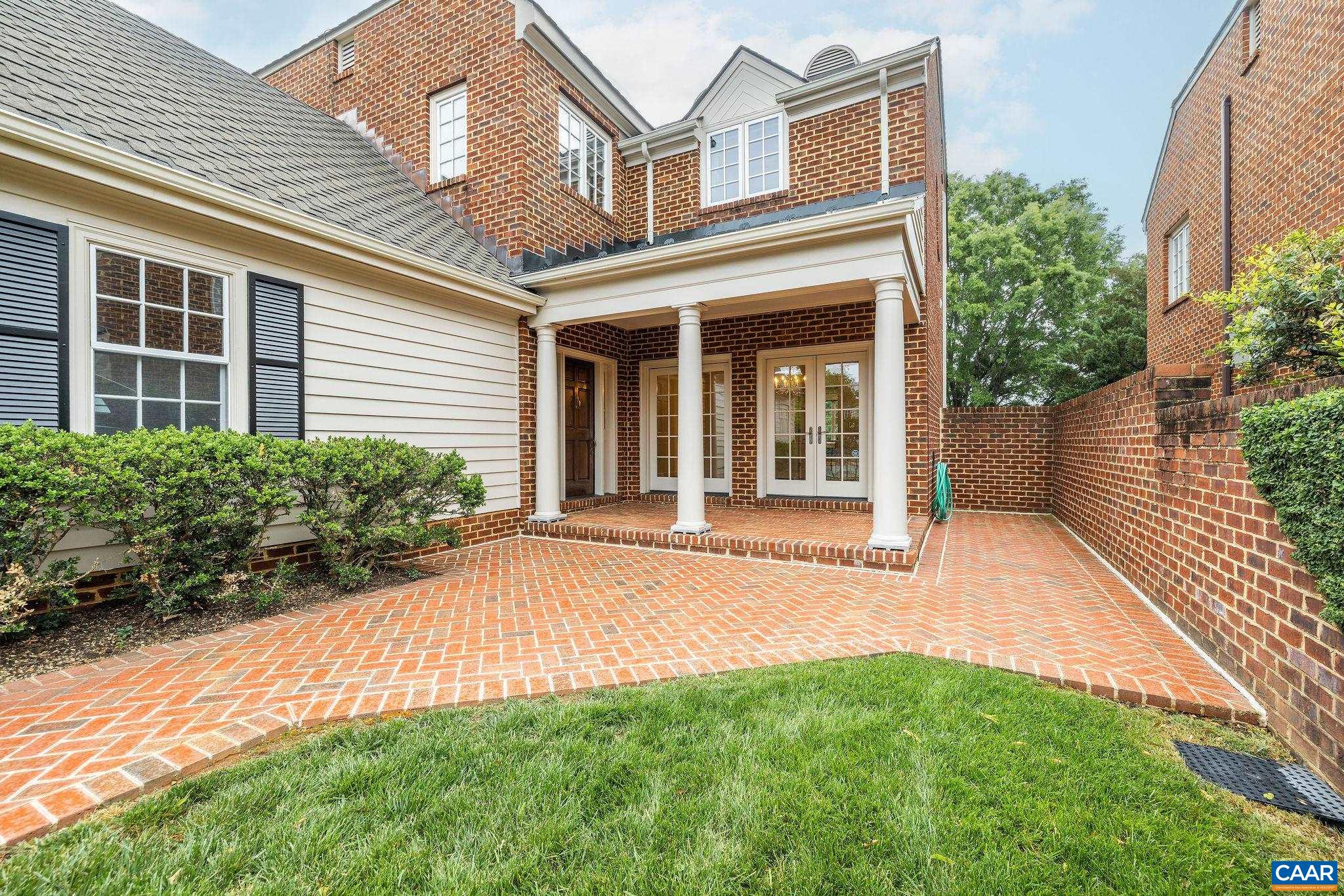 555 DRYDEN PL