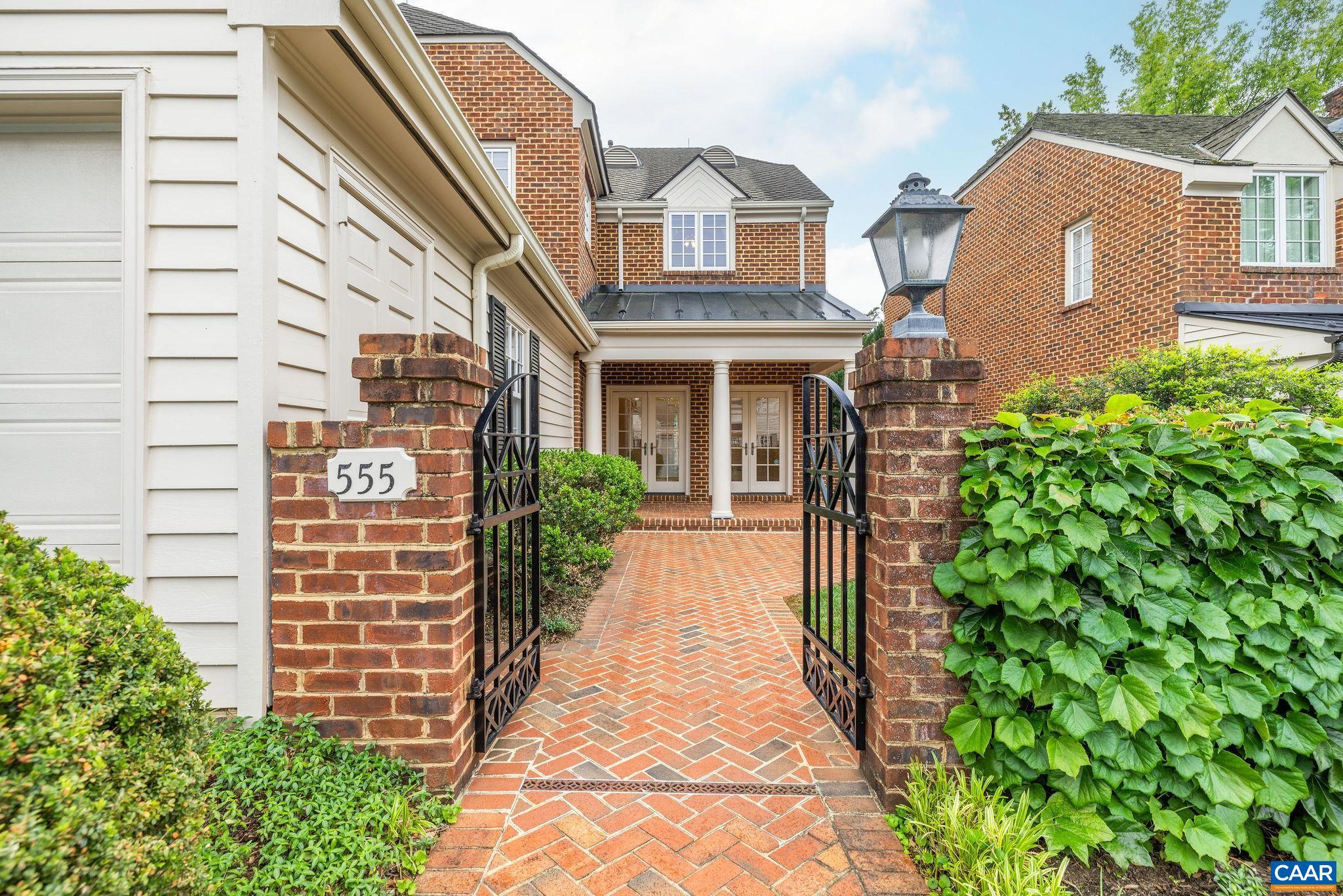 555 DRYDEN PL
