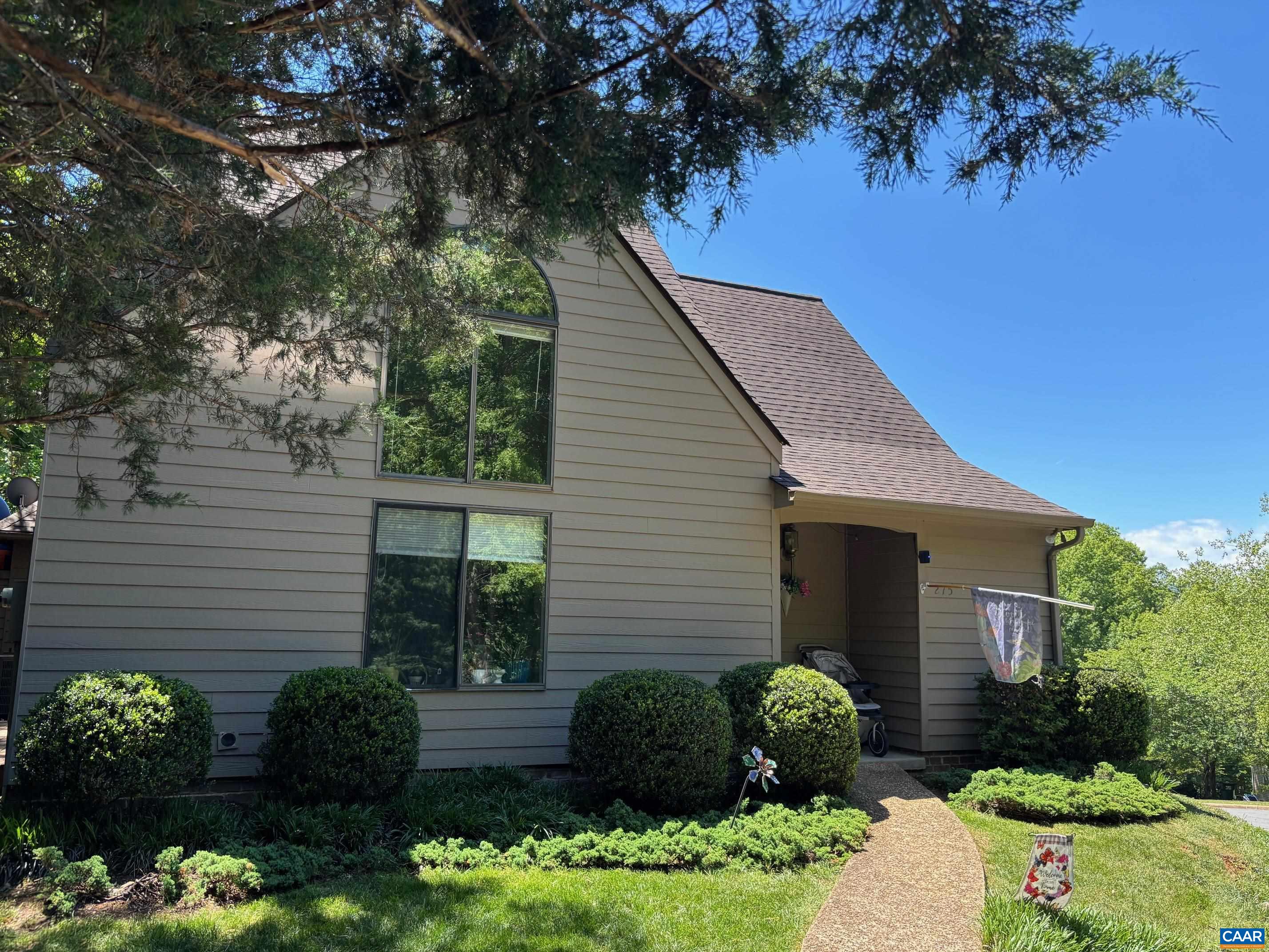 275 AUTUMN GROVE CT