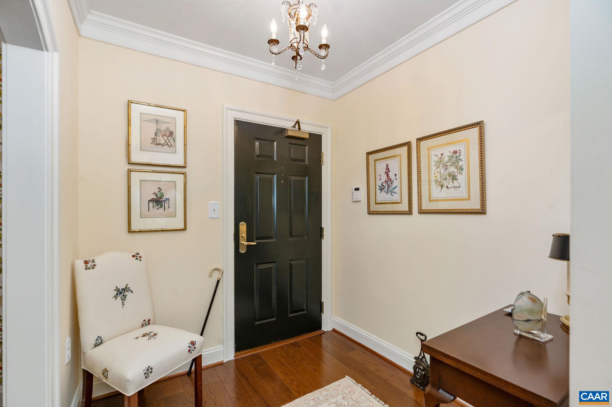 500 CRESTWOOD DR Unit: 2604