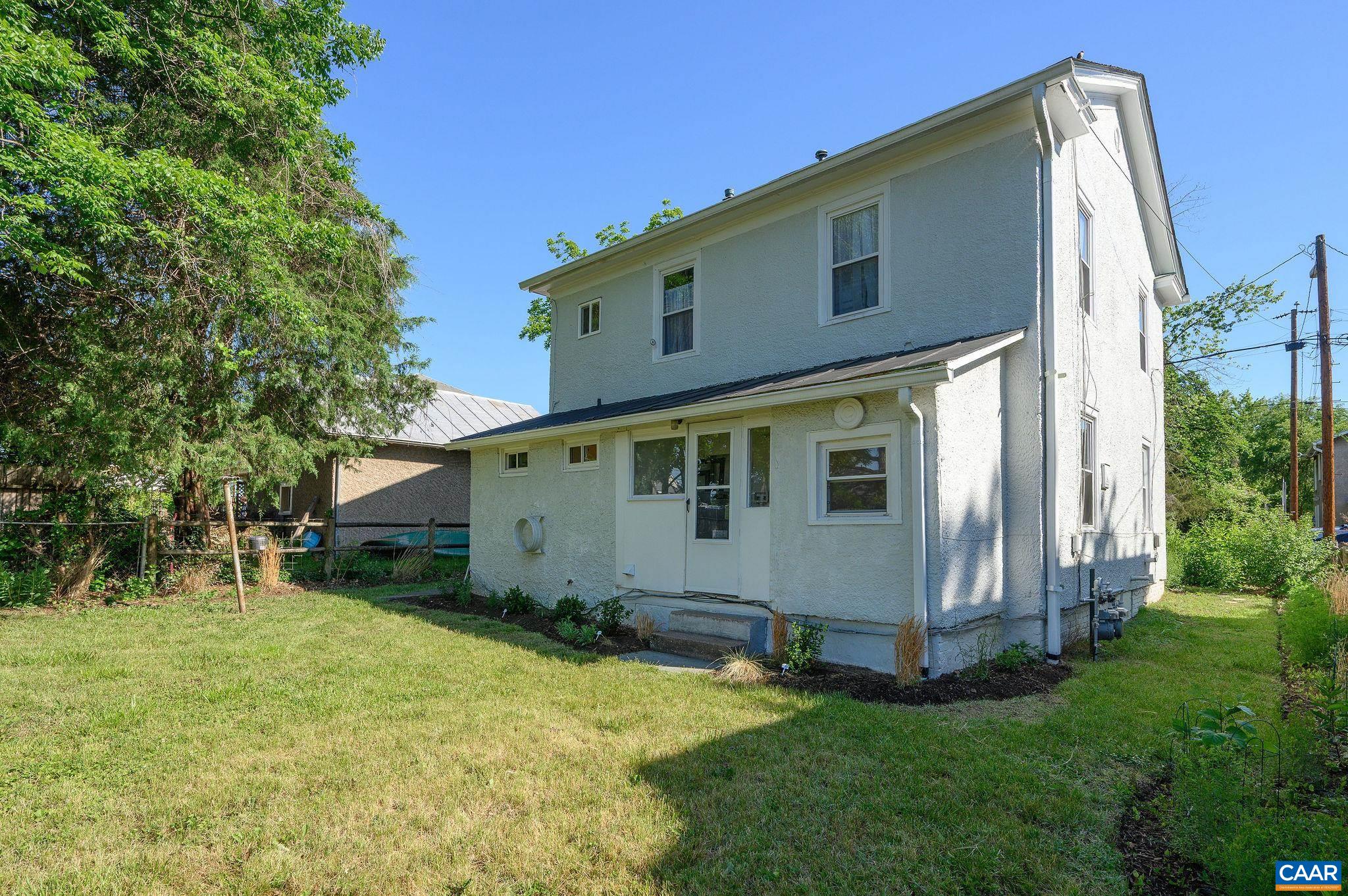 704 BLENHEIM AVE