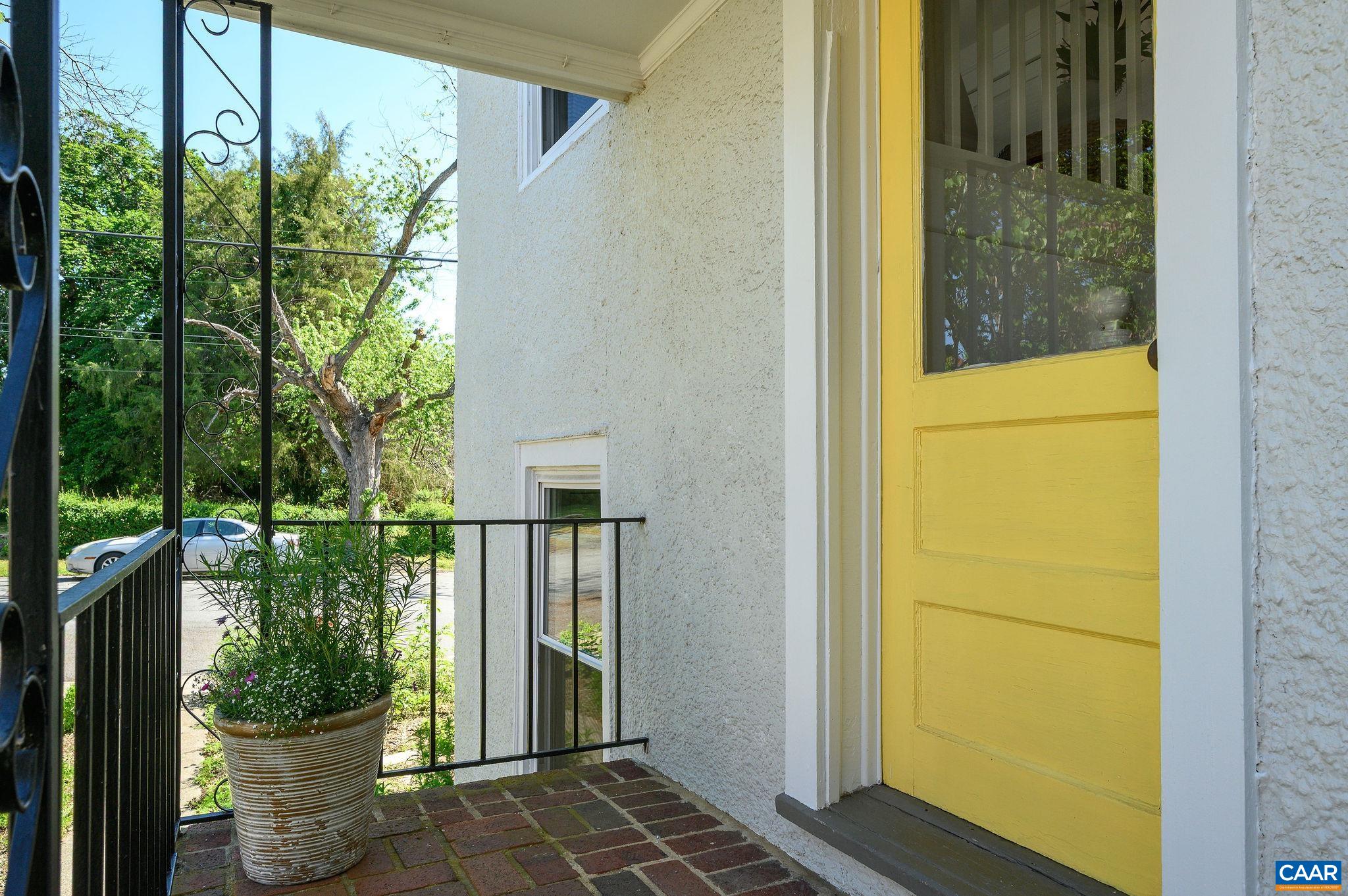 704 BLENHEIM AVE