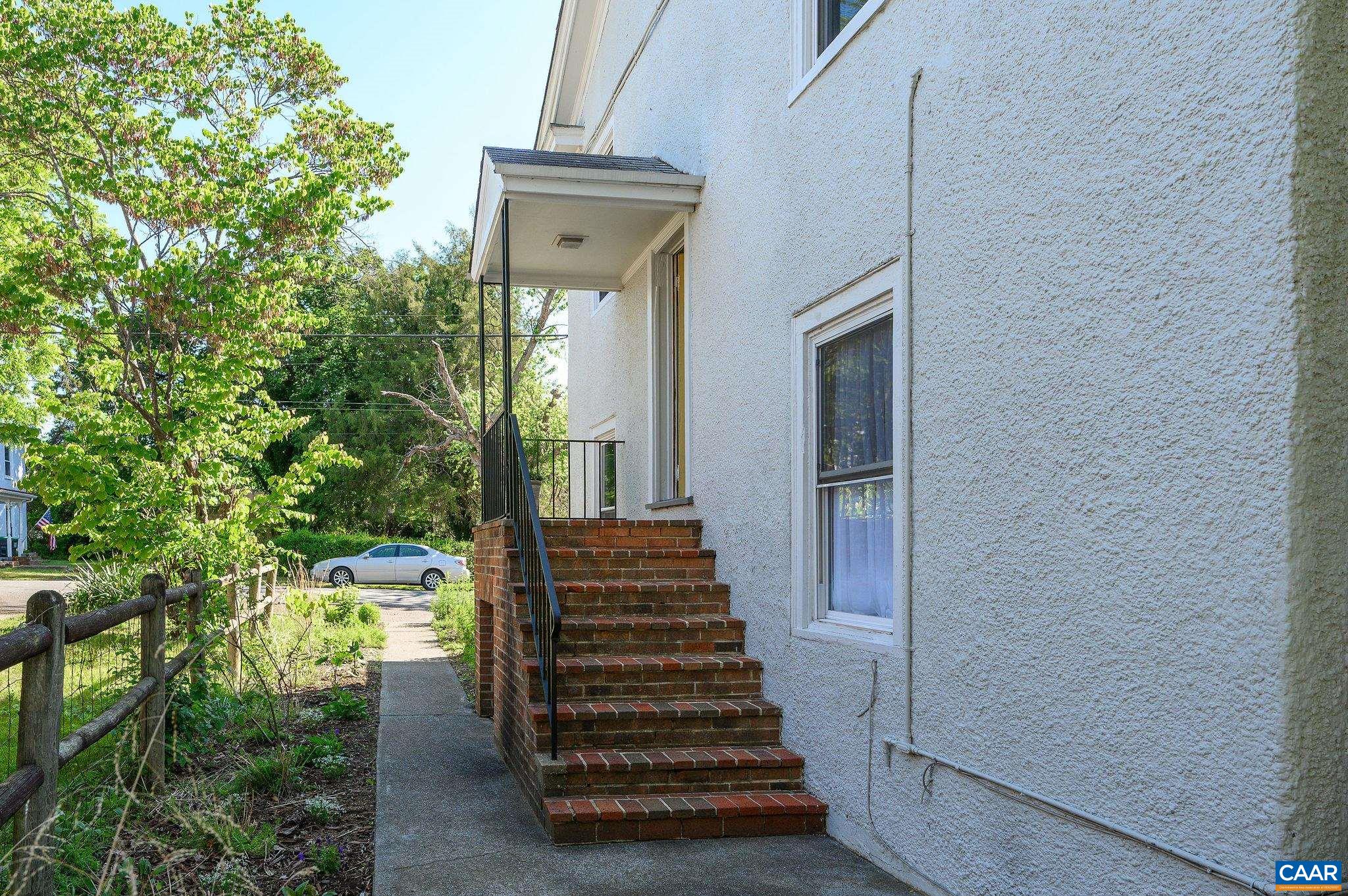 704 BLENHEIM AVE