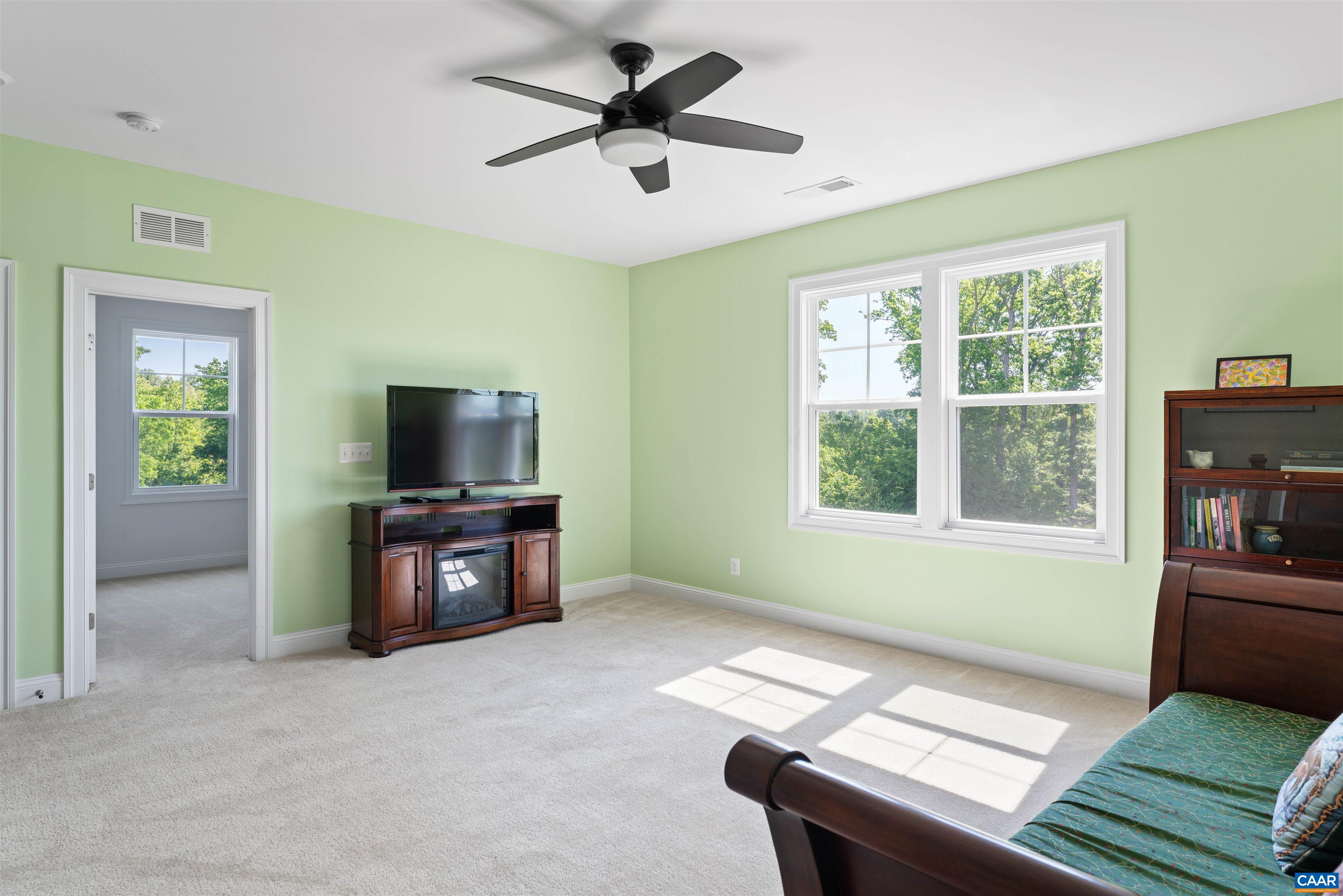 322 CLAIBOURNE RD