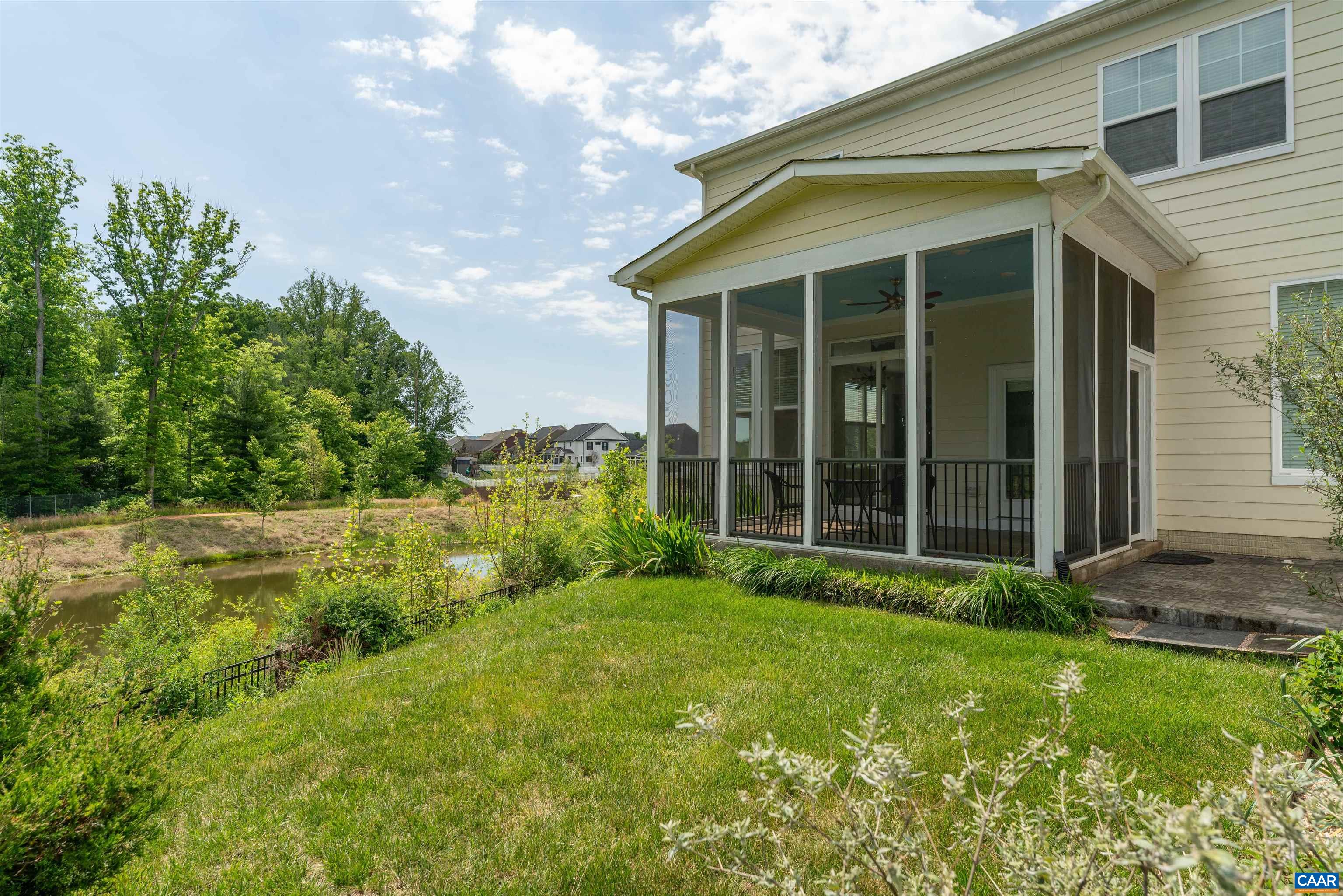 322 CLAIBOURNE RD