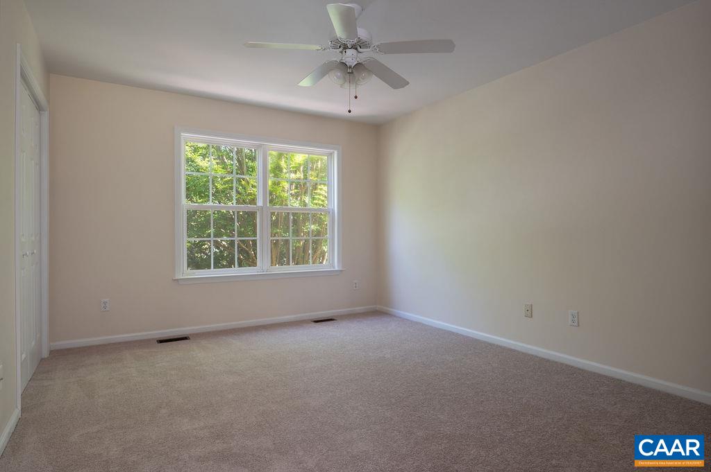 121 SUNDROPS CT