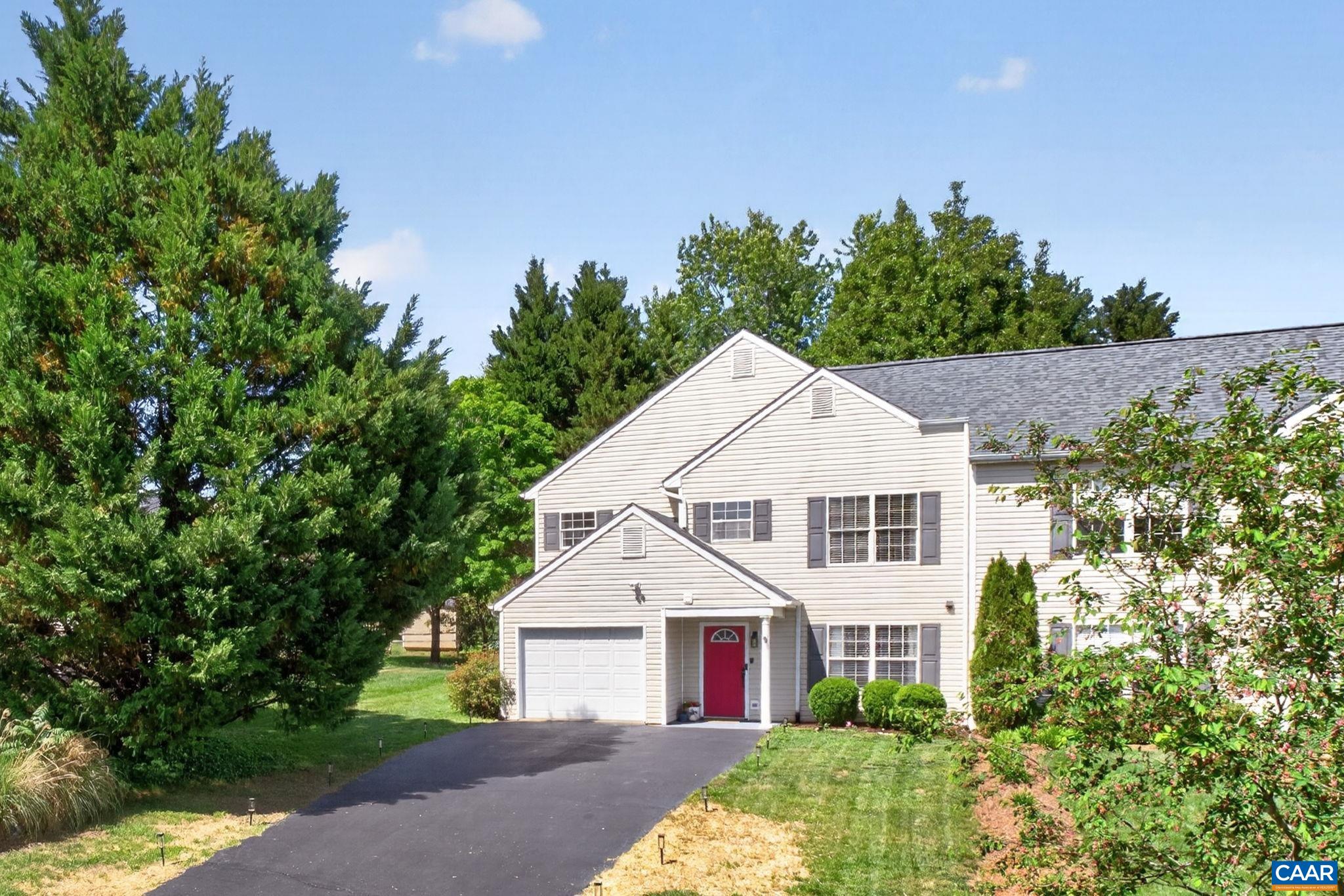 1557 PRIMROSE LN