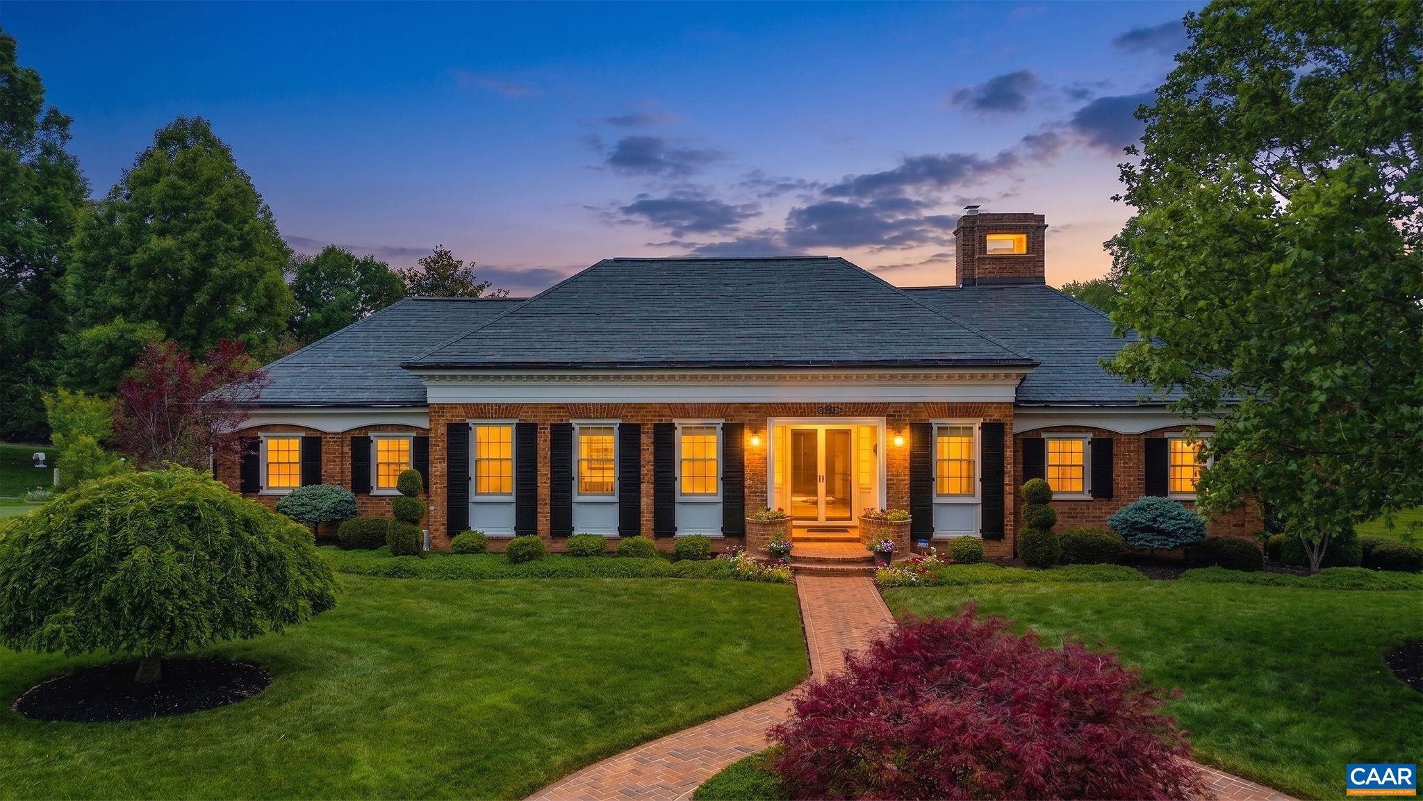 1080 FAIRWAY DR