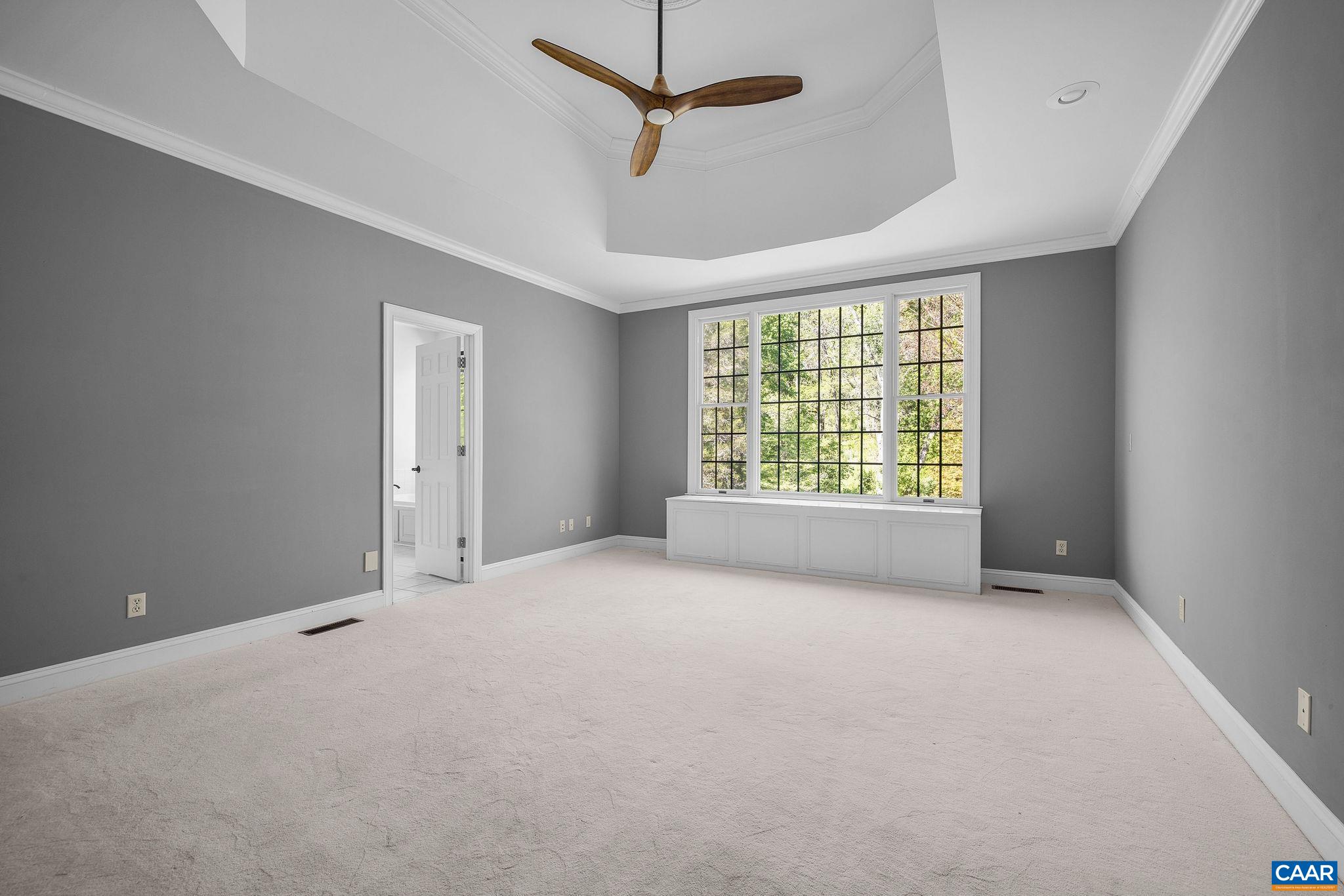 935 GARTH RD