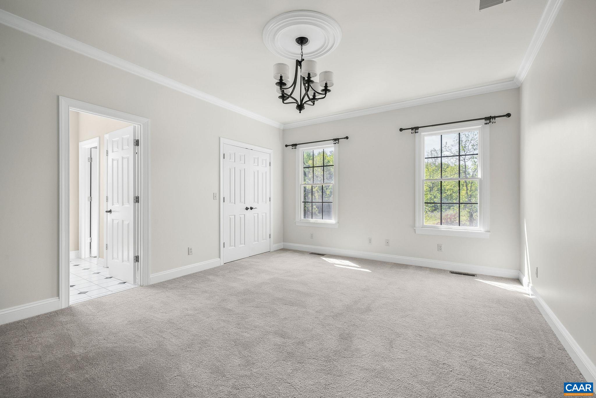 935 GARTH RD