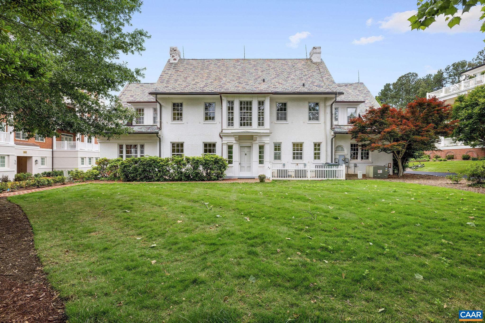 410 WHITE GABLES LN