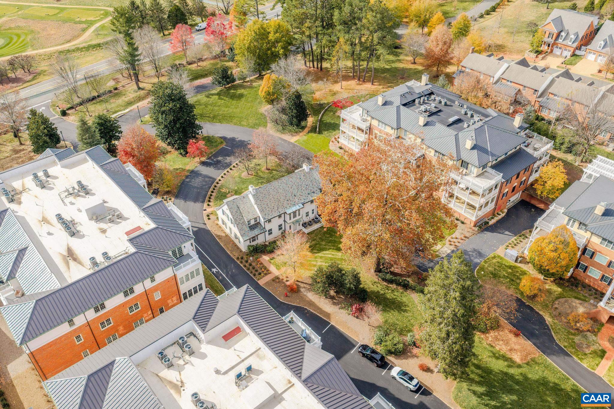410 WHITE GABLES LN
