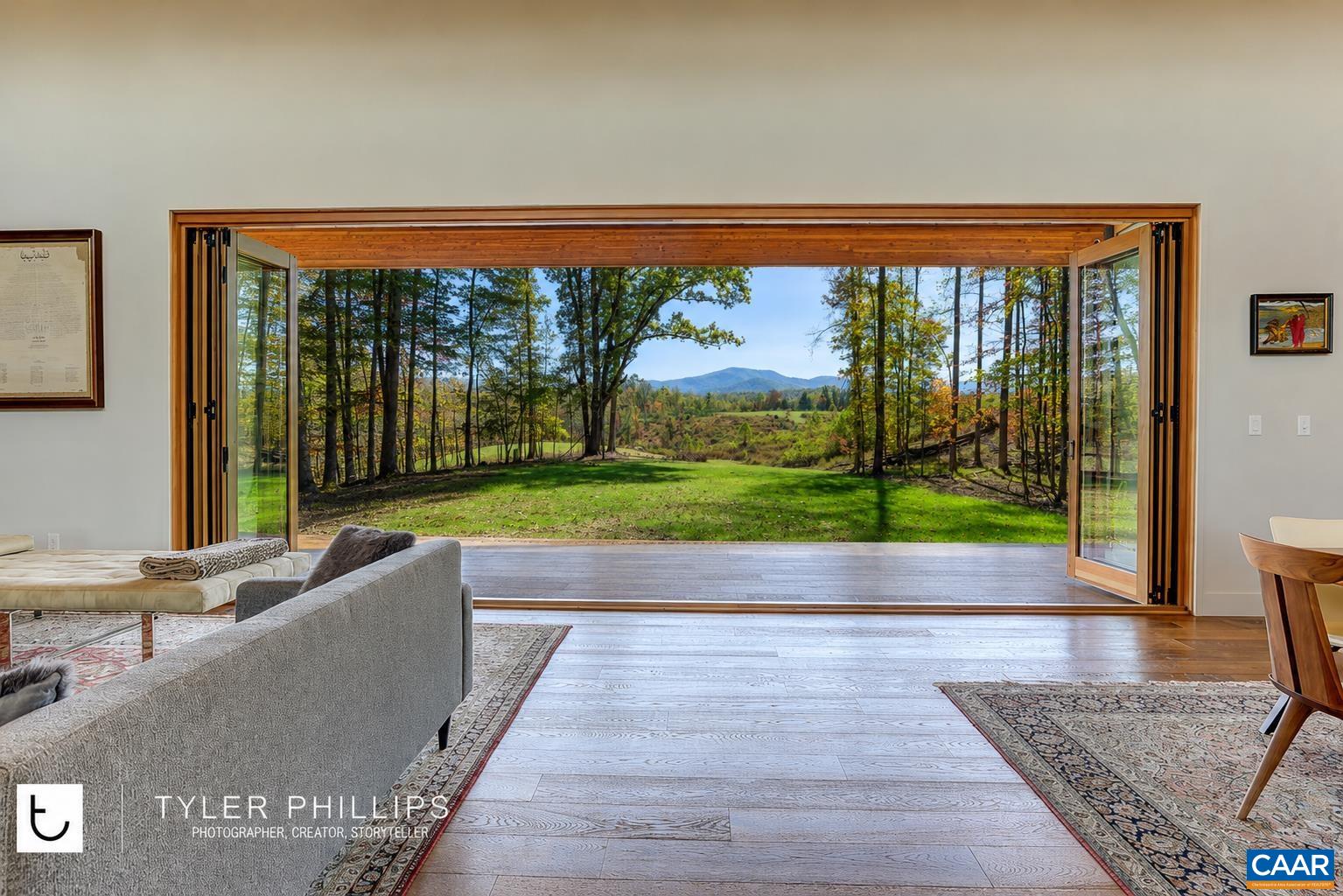 3 DICK WOODS RD