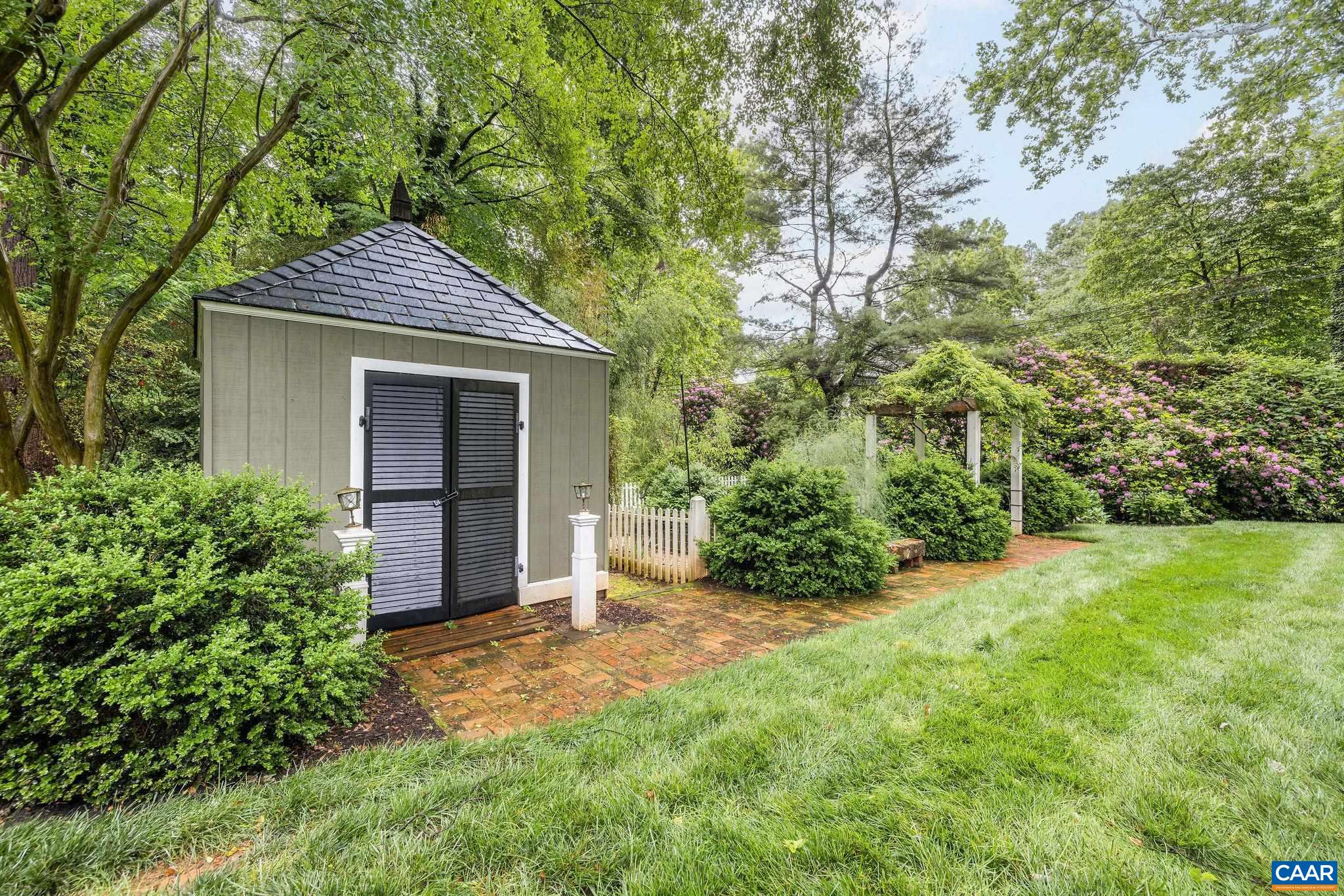 1415 BLUE RIDGE RD