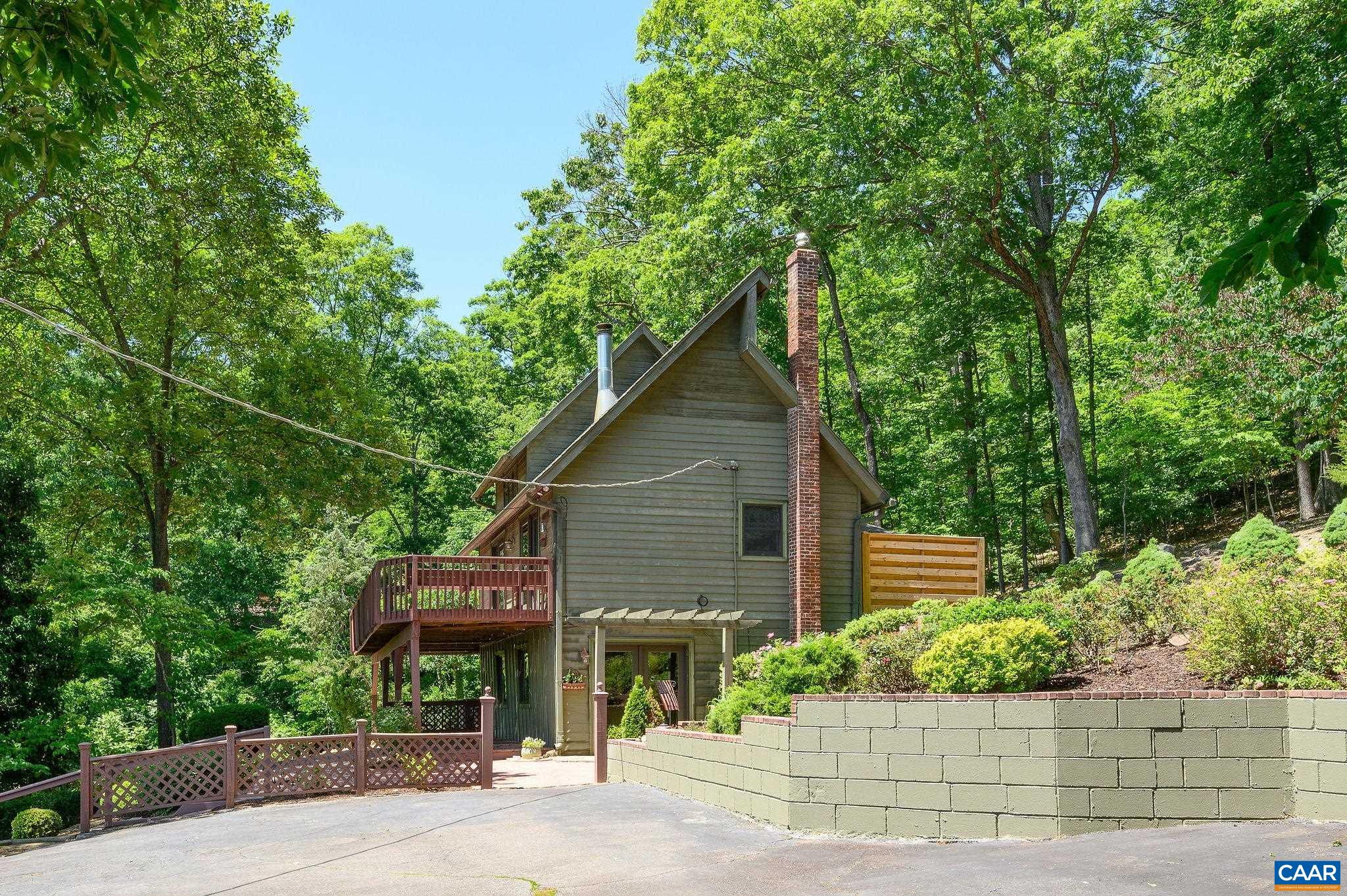 394 PASTUREGATE LN