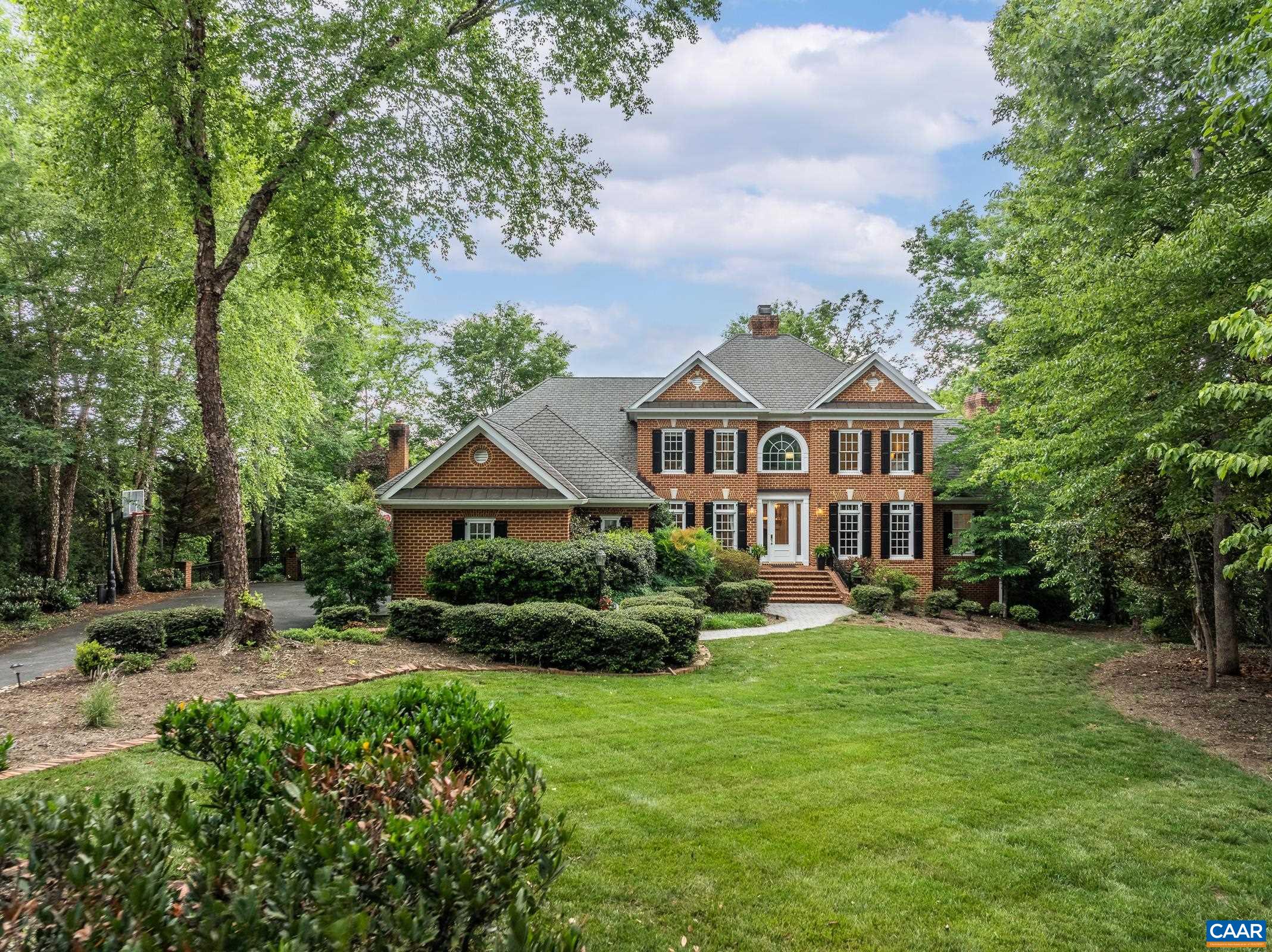 3076 DARBY RD