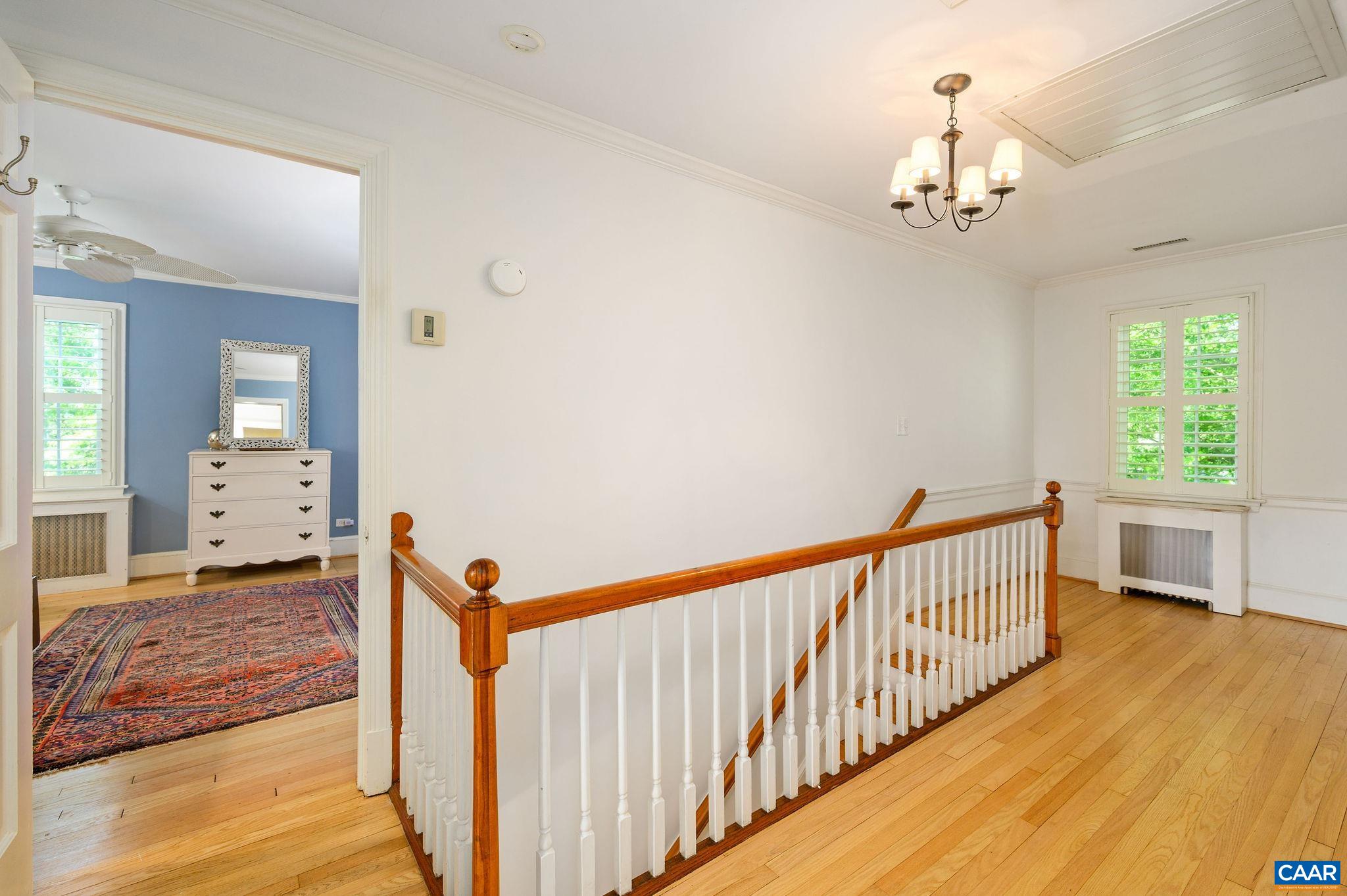 325 KENT RD