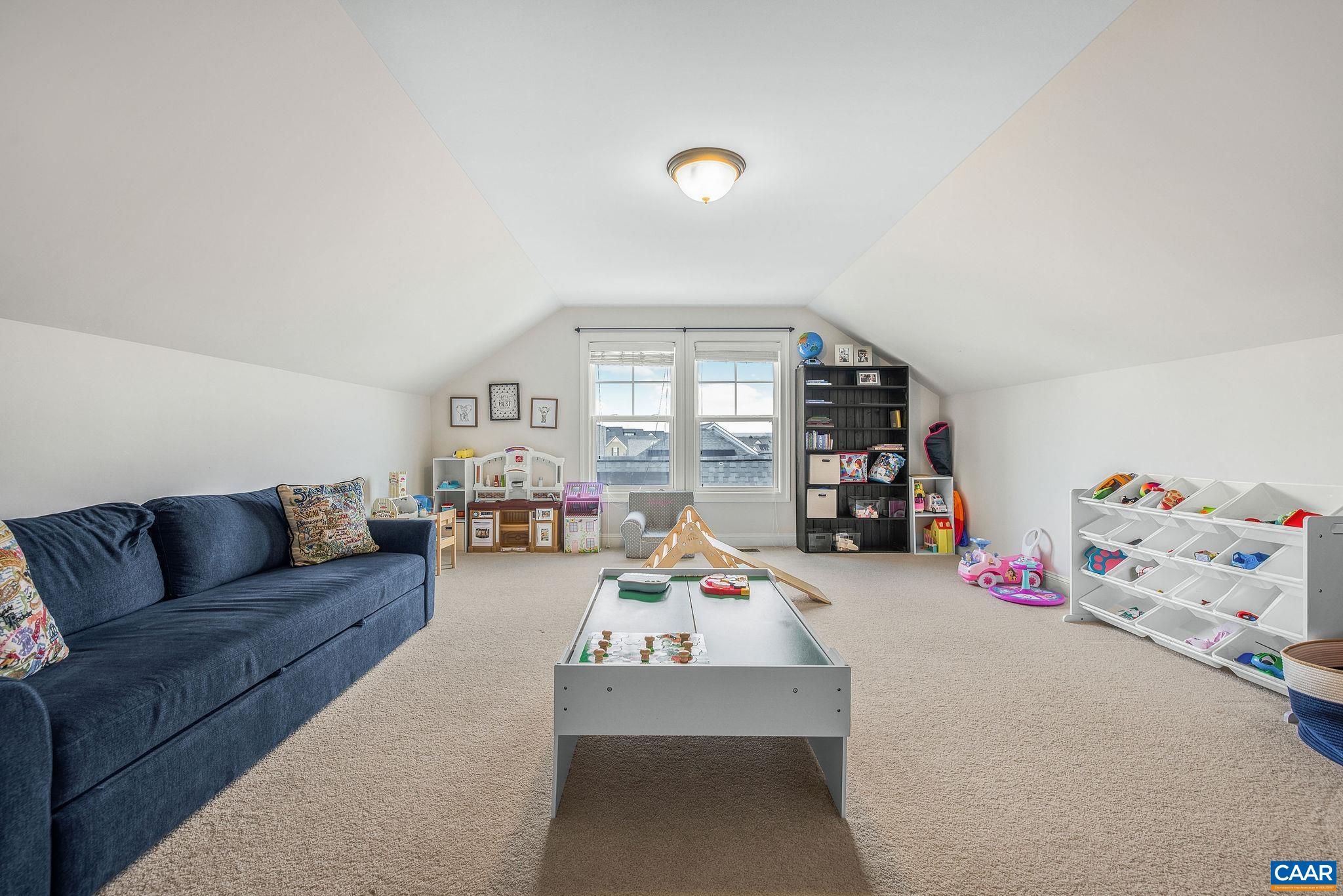 1609 GRIFFIN GROVE