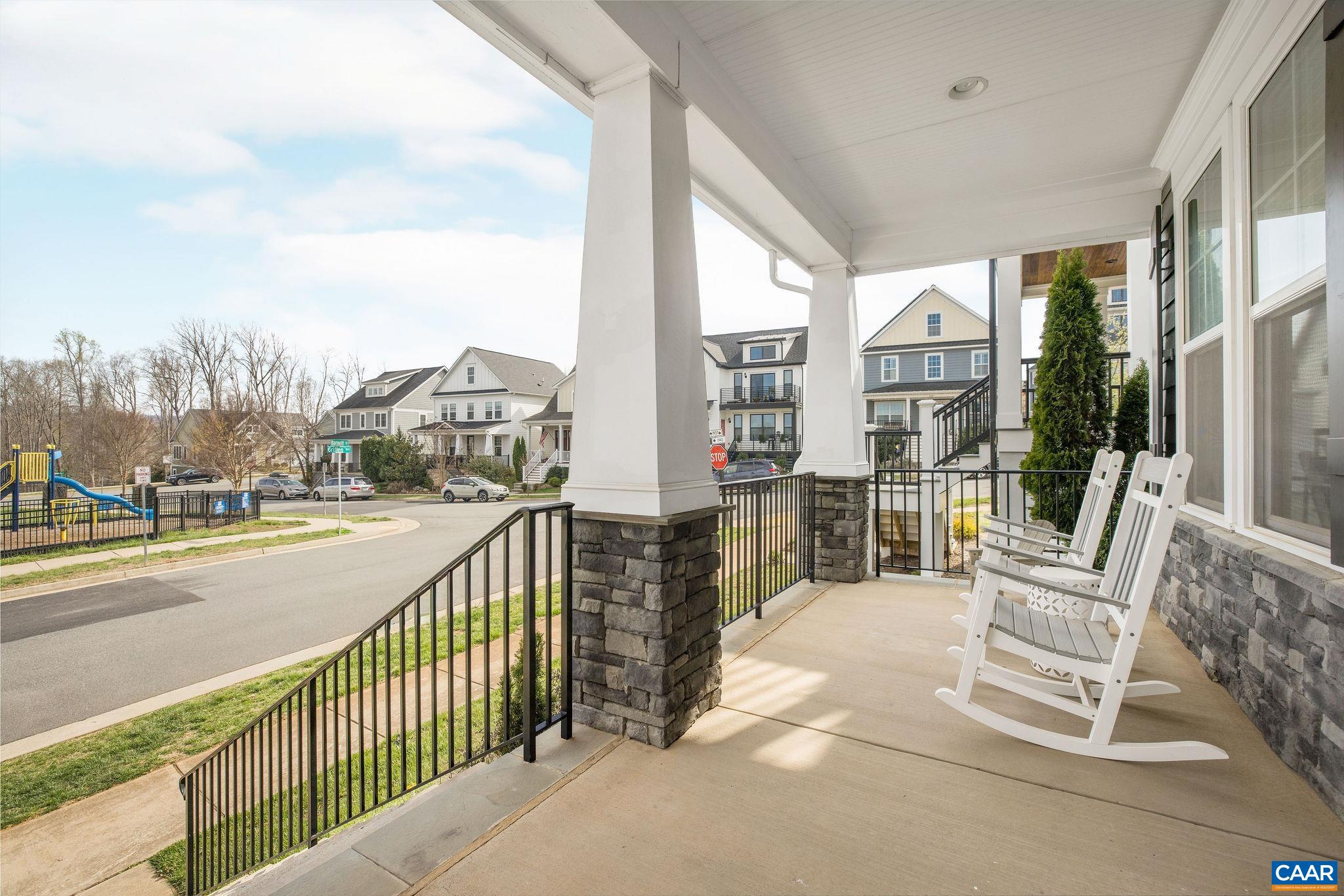 1609 GRIFFIN GROVE