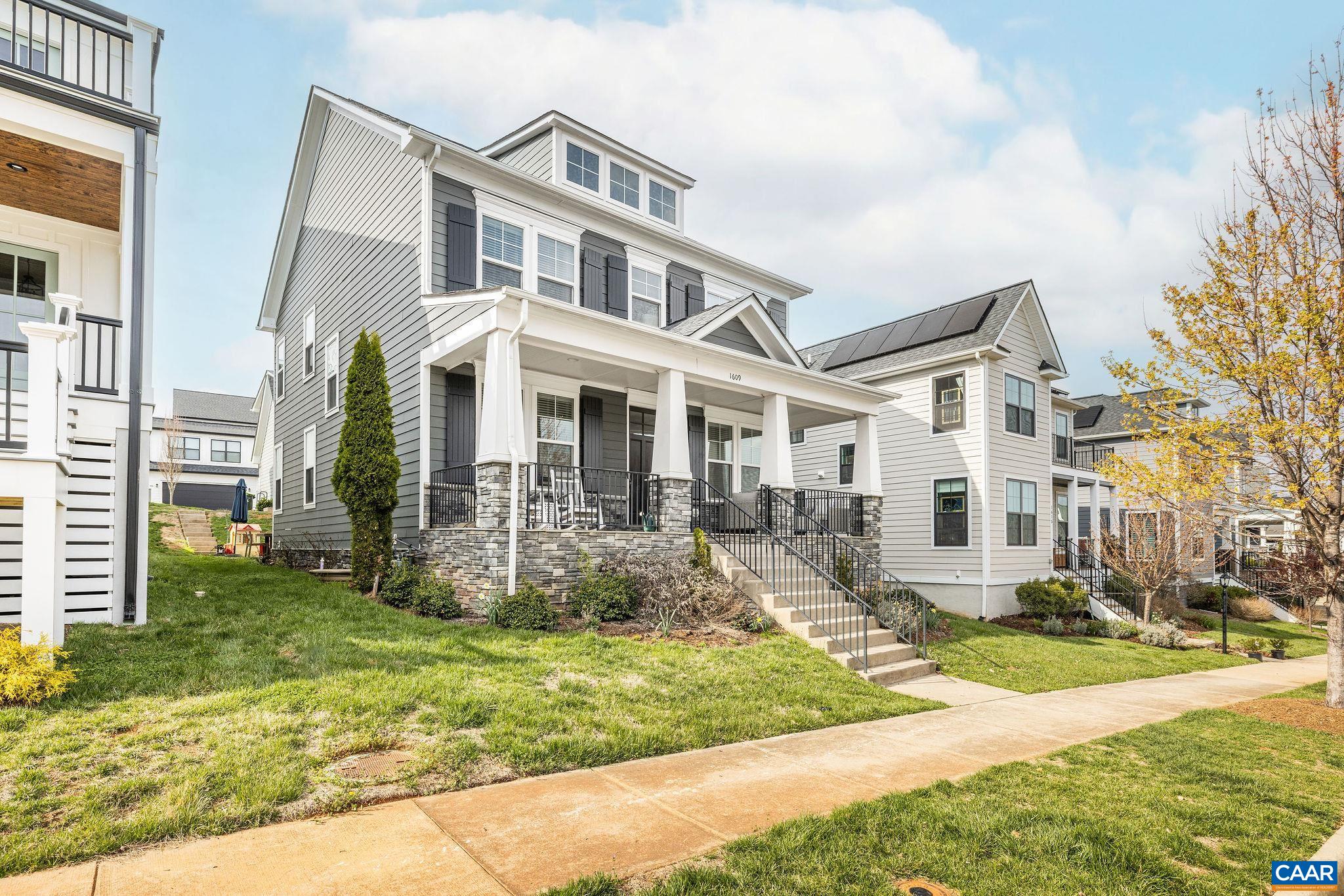 1609 GRIFFIN GROVE
